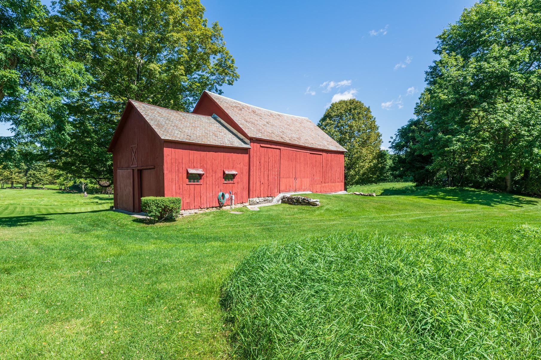 main property photo 41