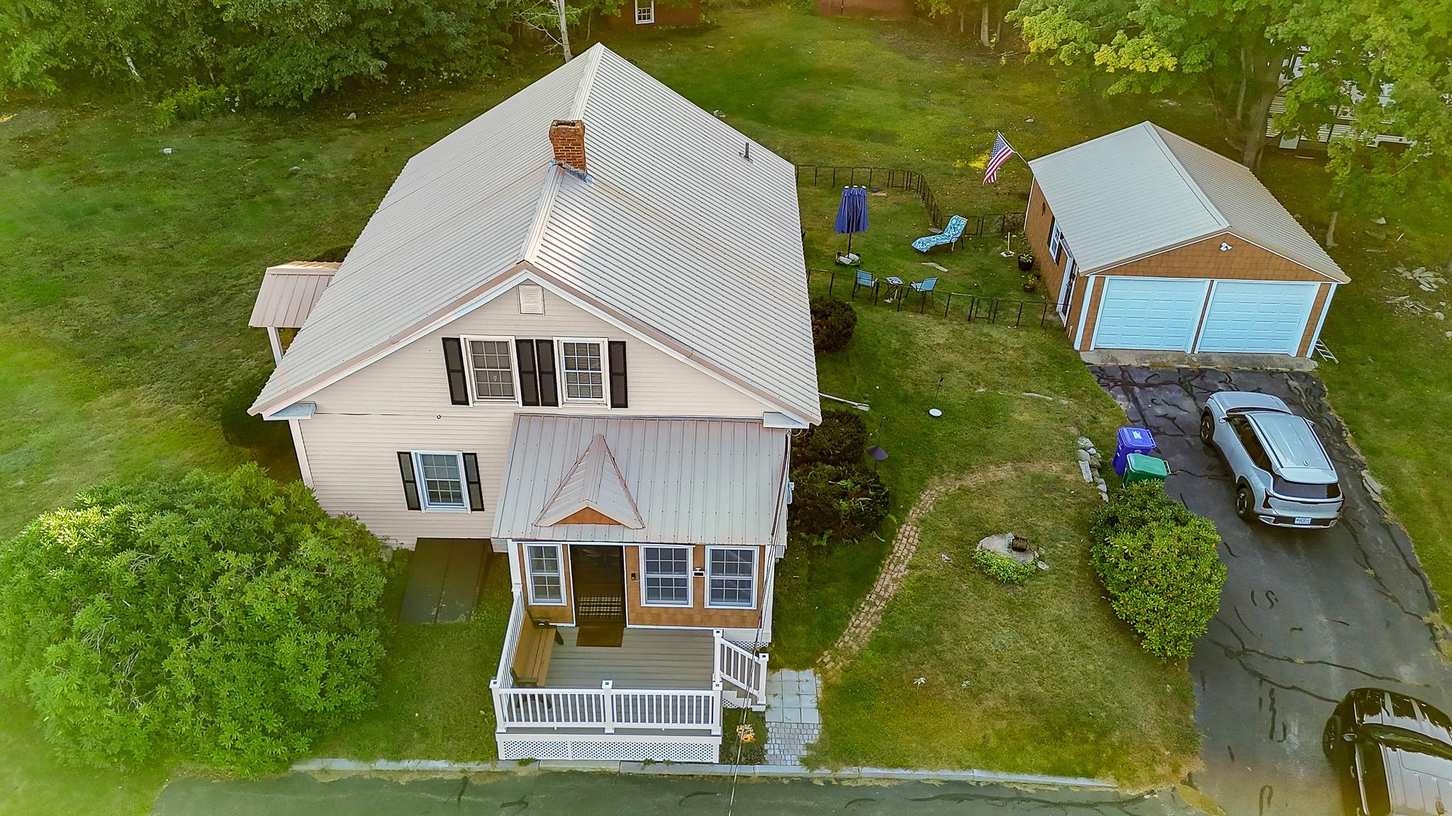 main property photo 12