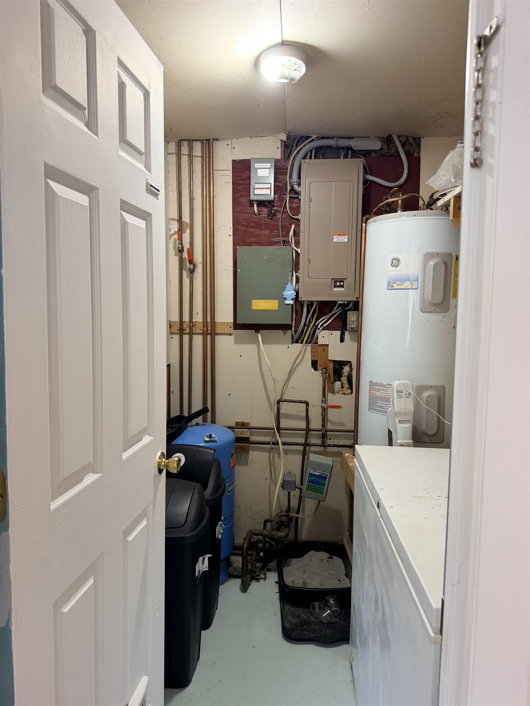main property photo 35