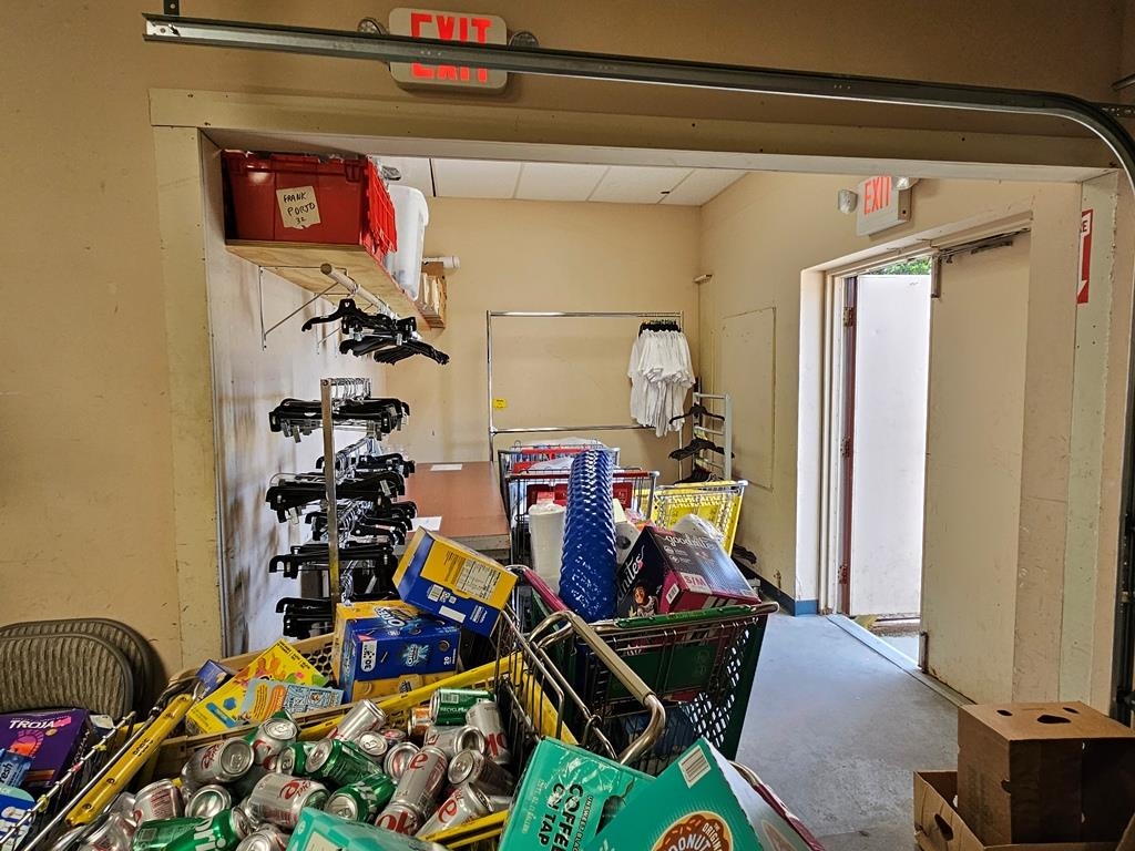 main property photo 11