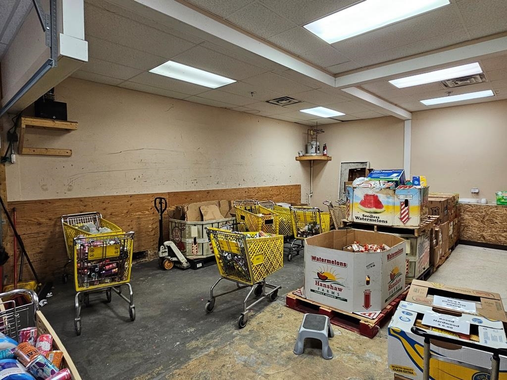 main property photo 8
