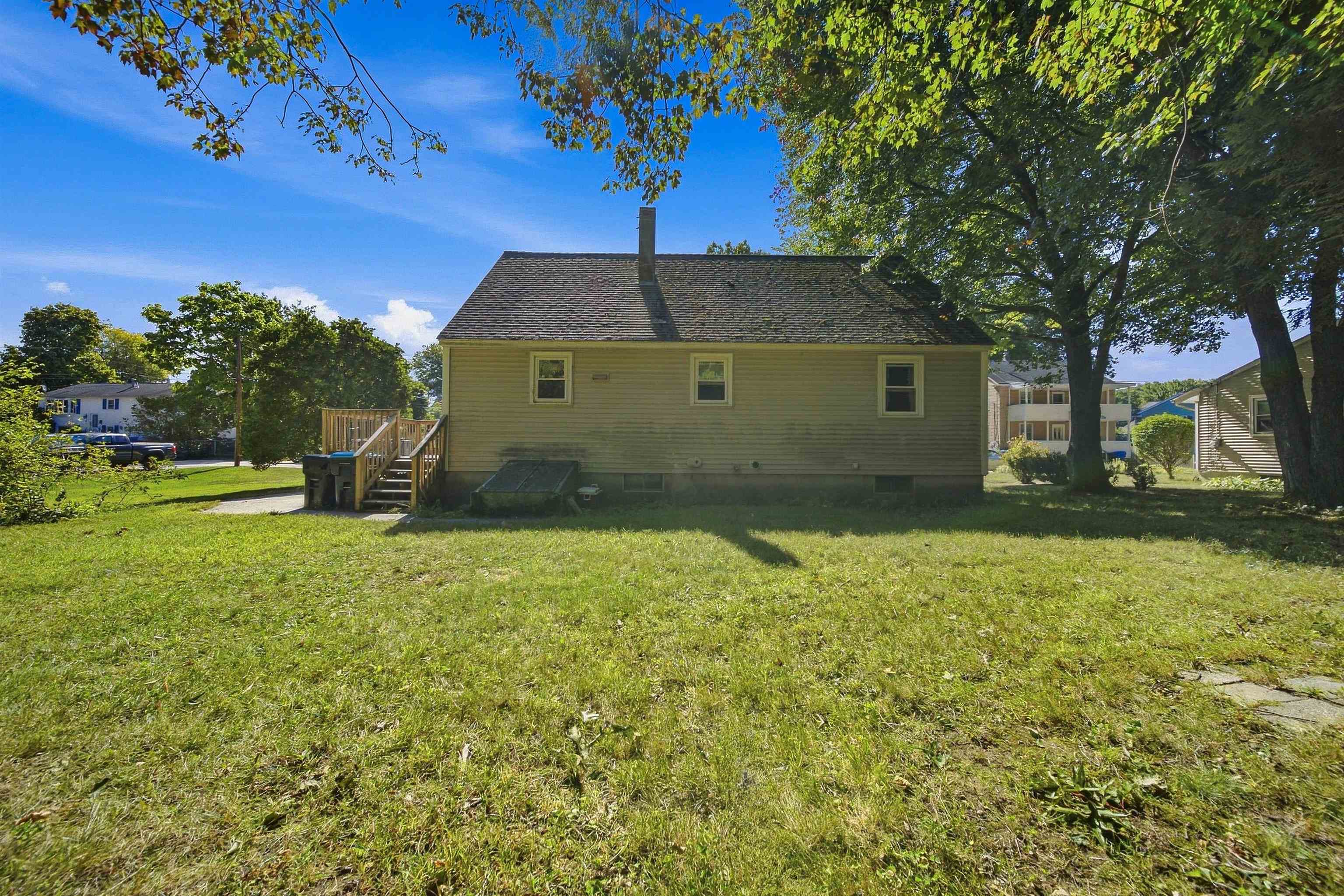 main property photo 30