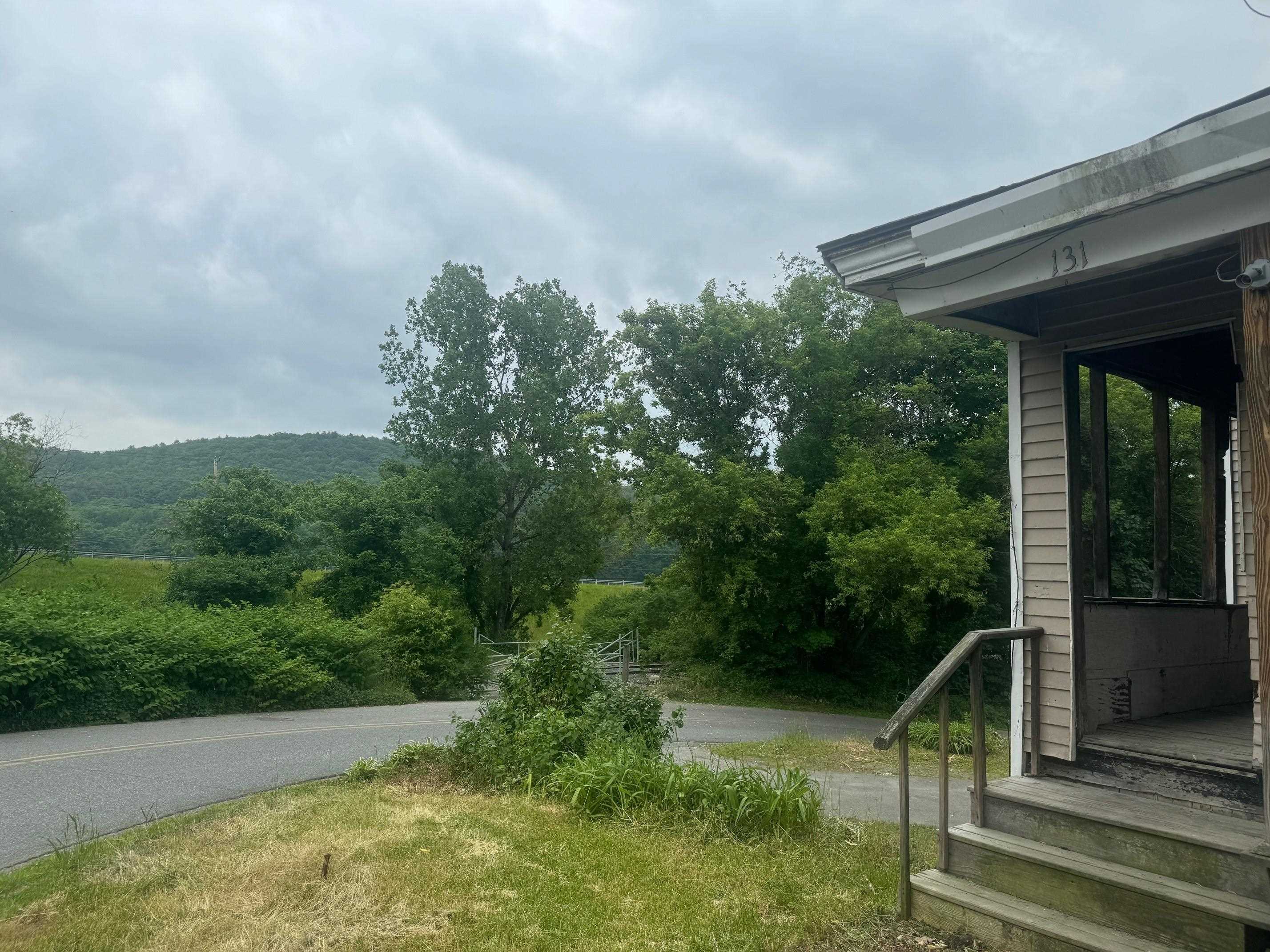 main property photo 12