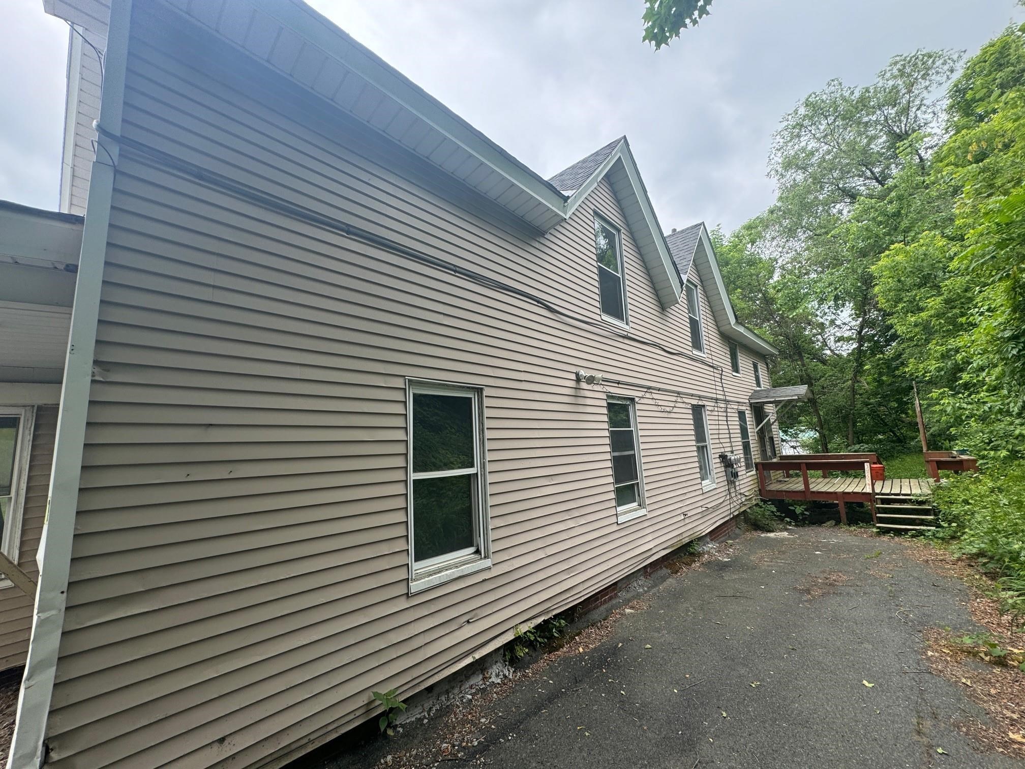 main property photo 9