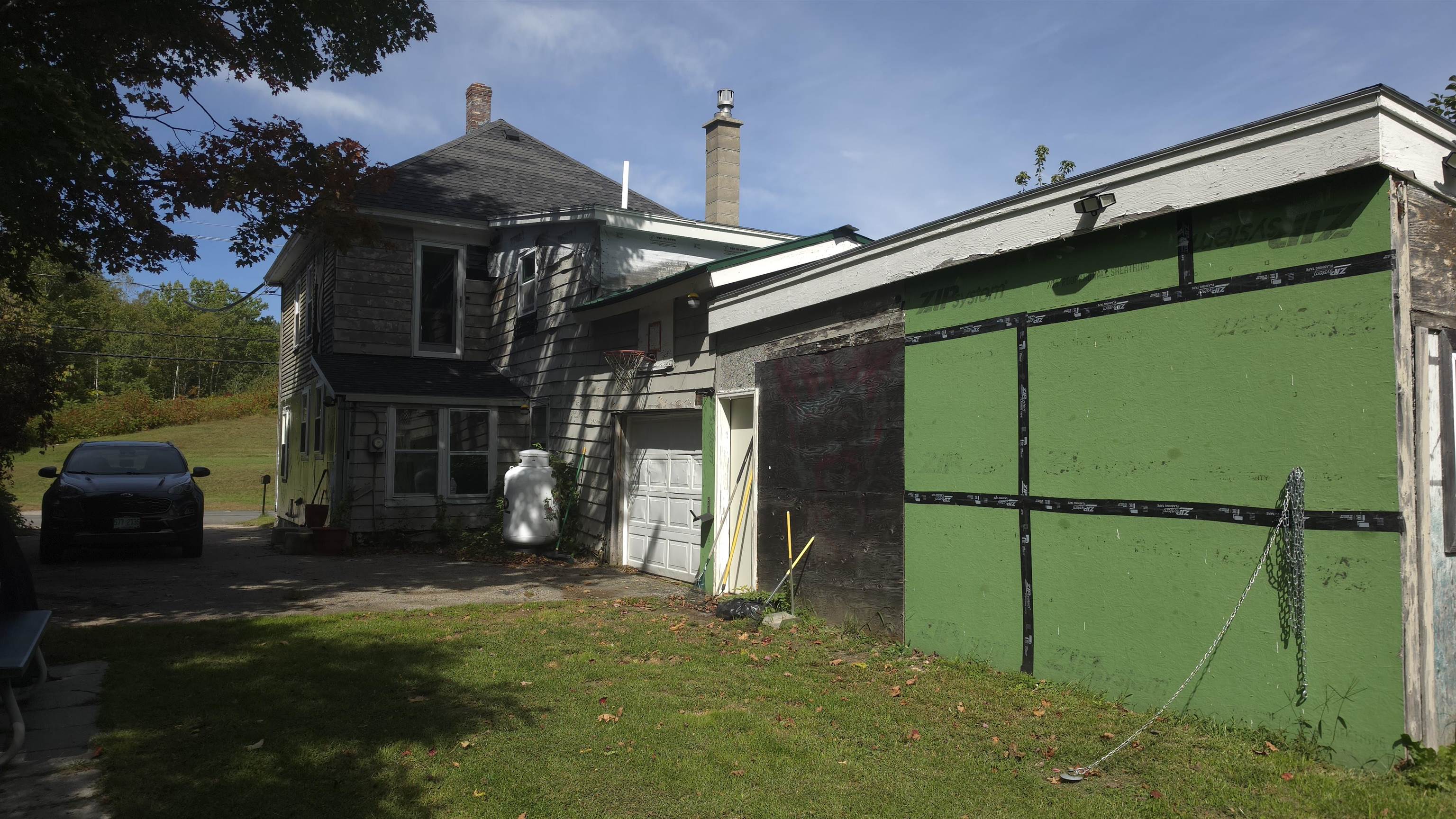 main property photo 12