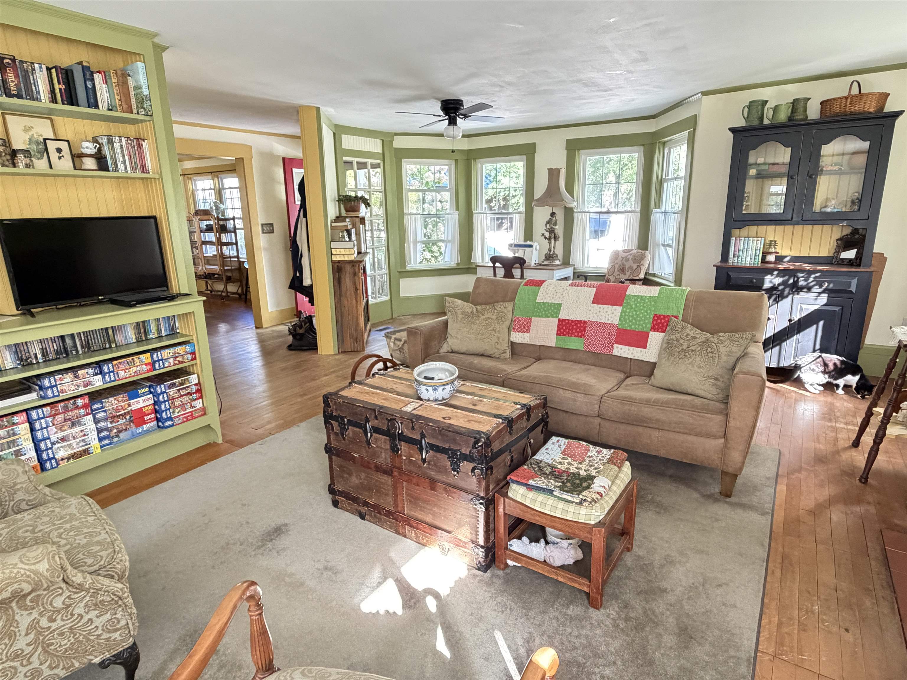 main property photo 3