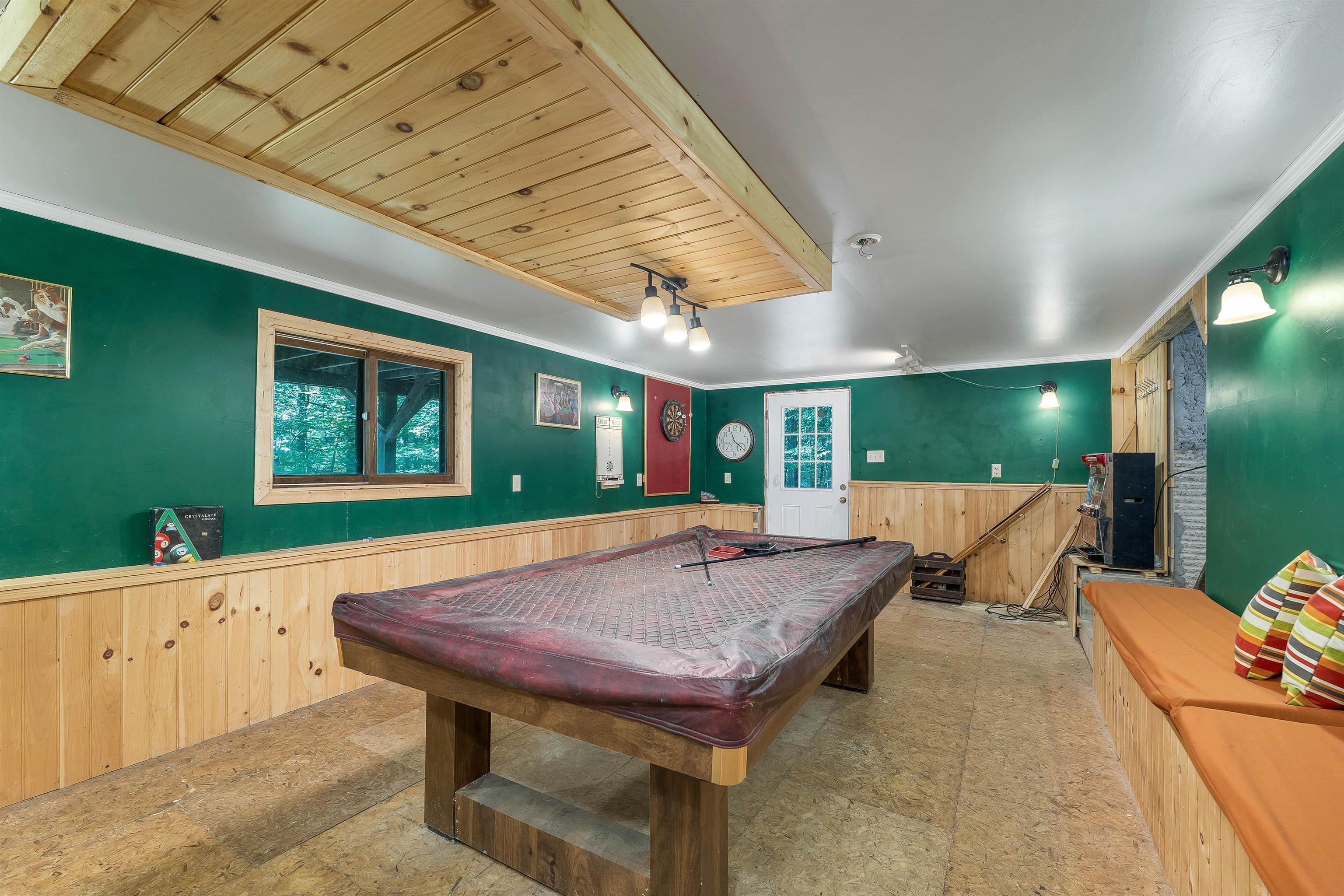 main property photo 28
