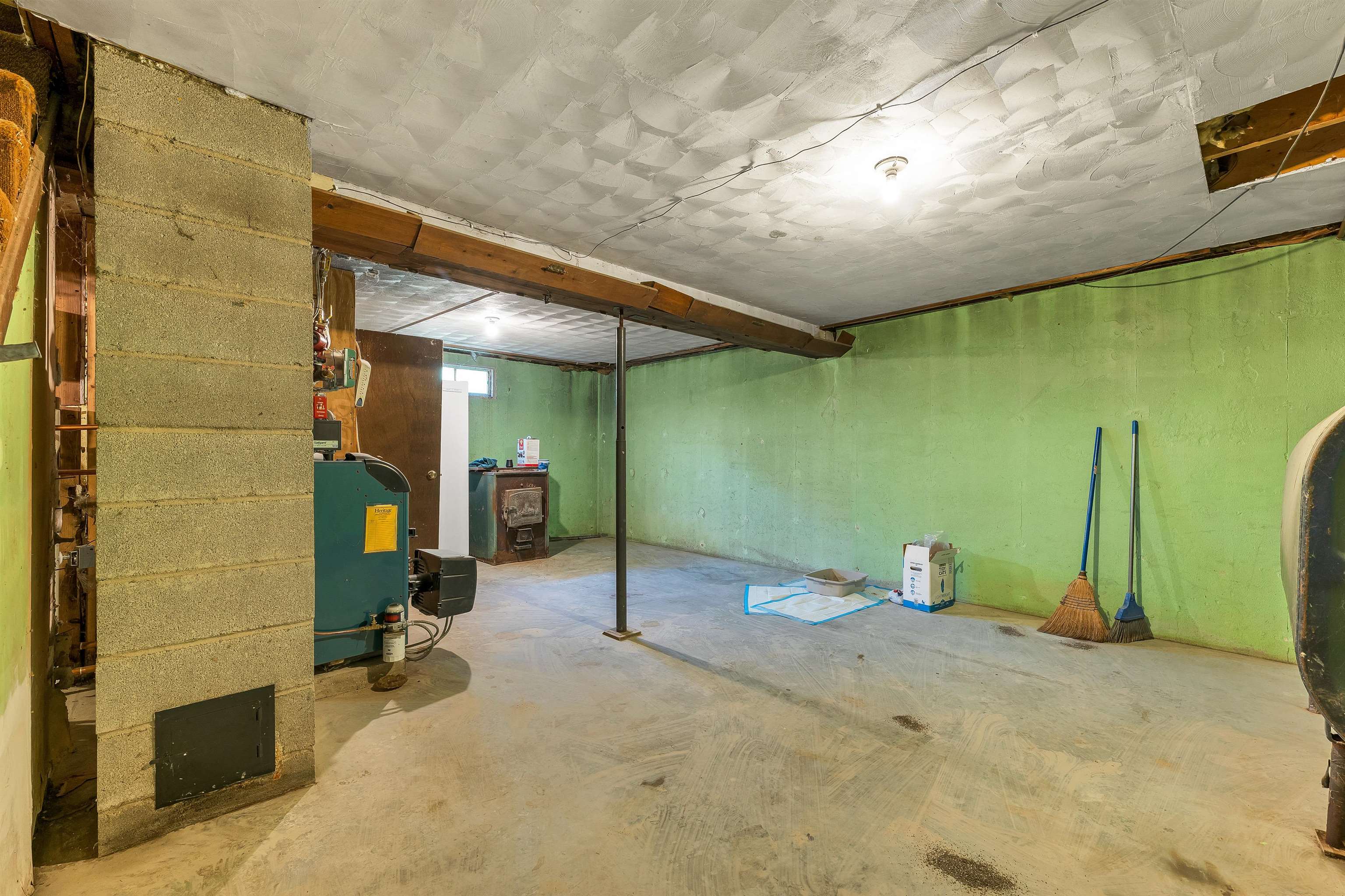 main property photo 43