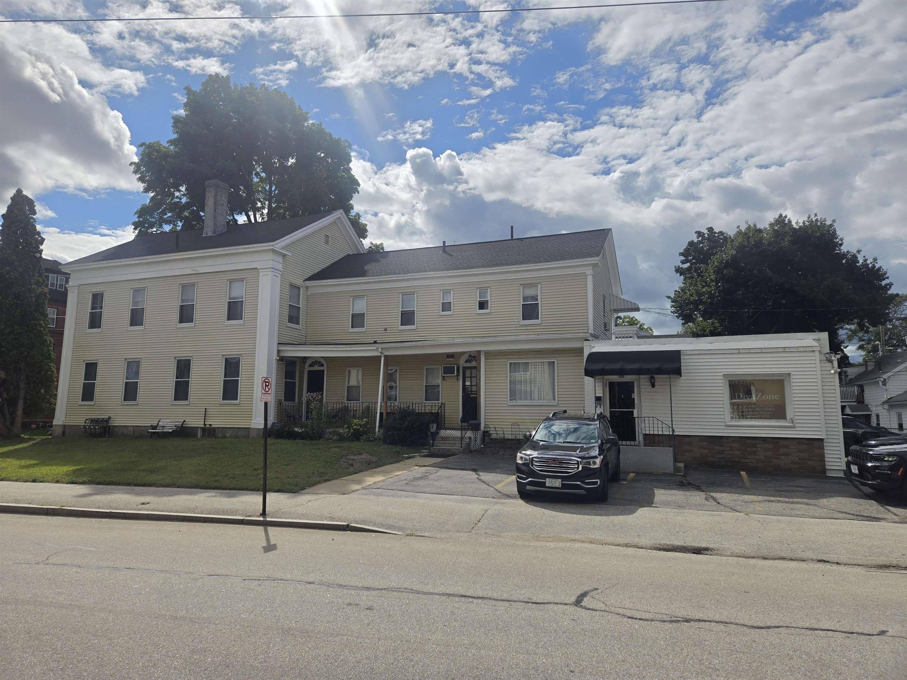 main property photo 17