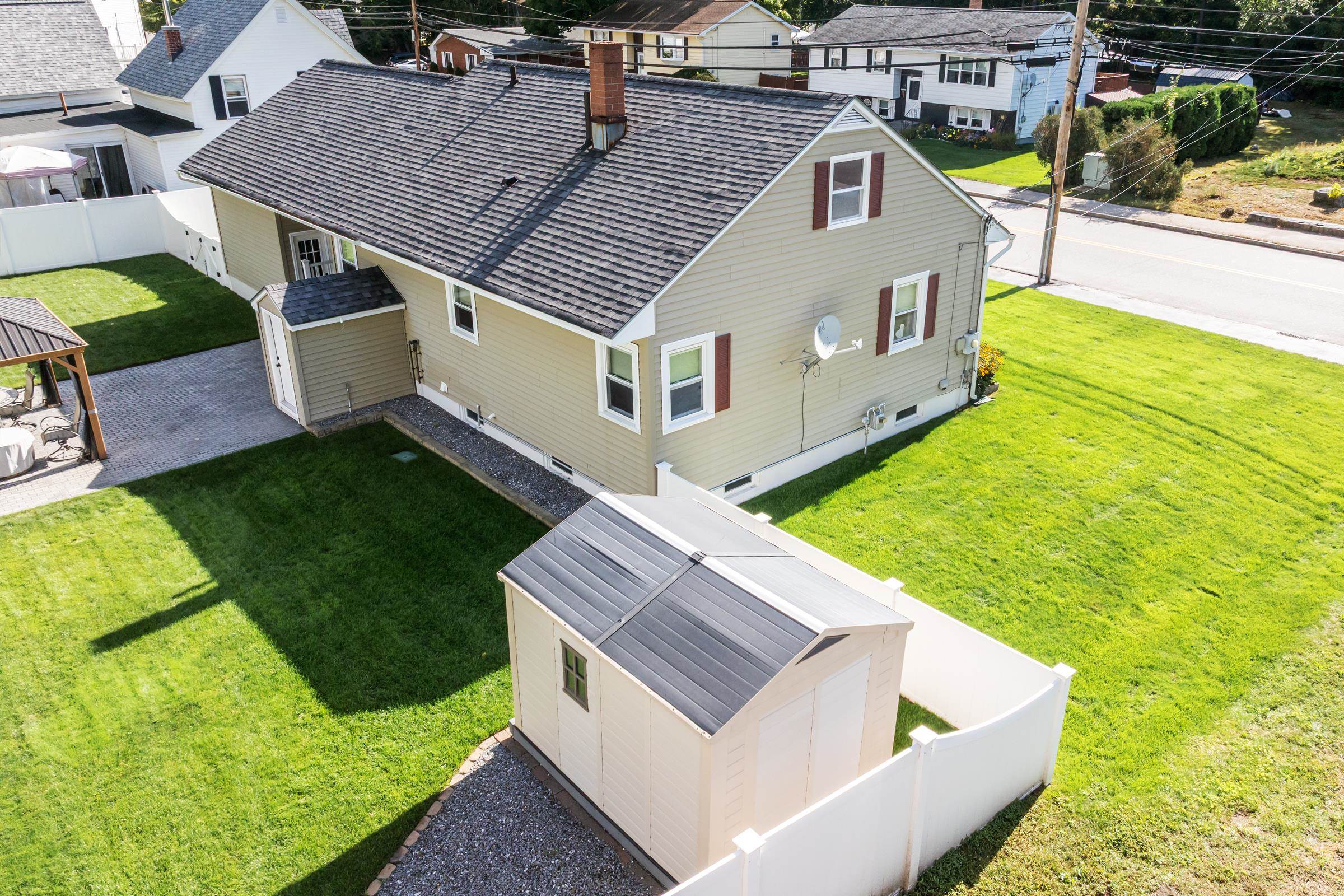 main property photo 24