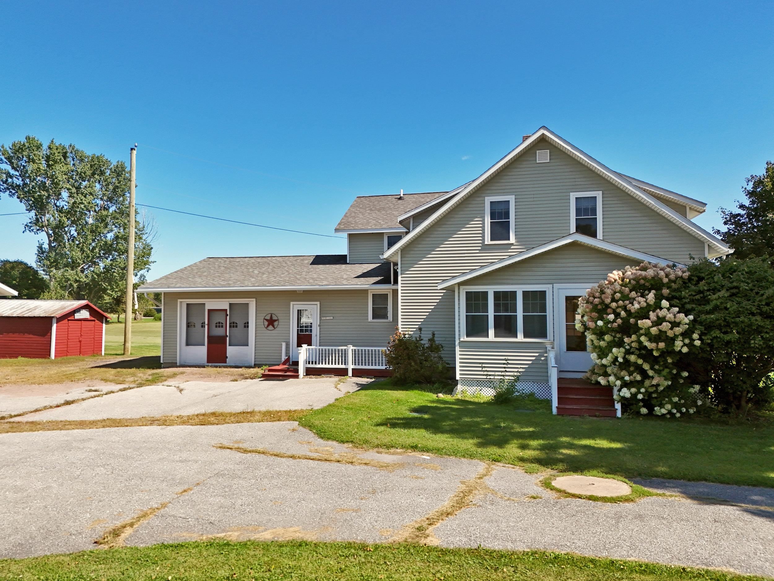 main property photo 41