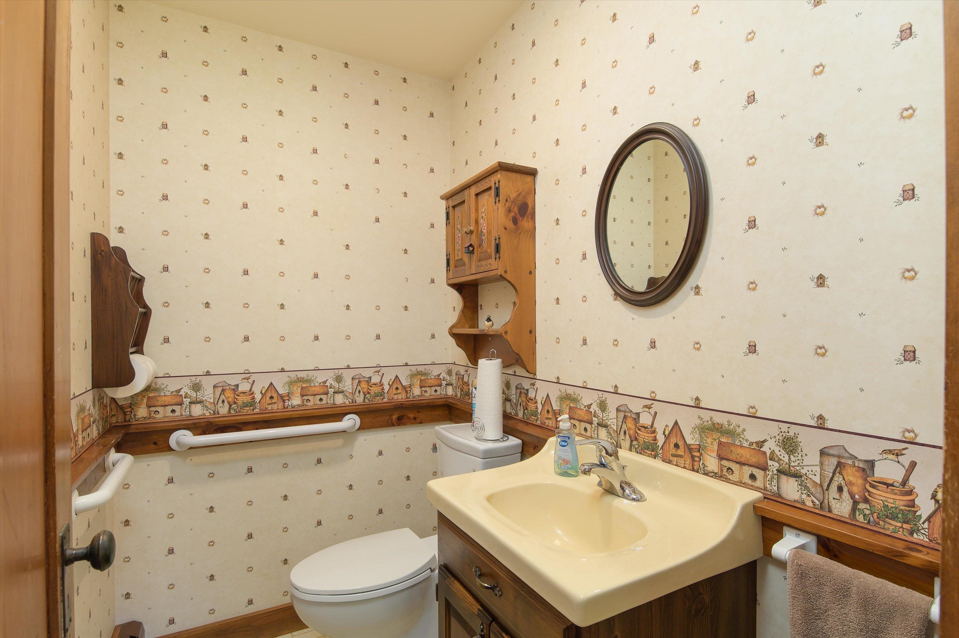 main property photo 40