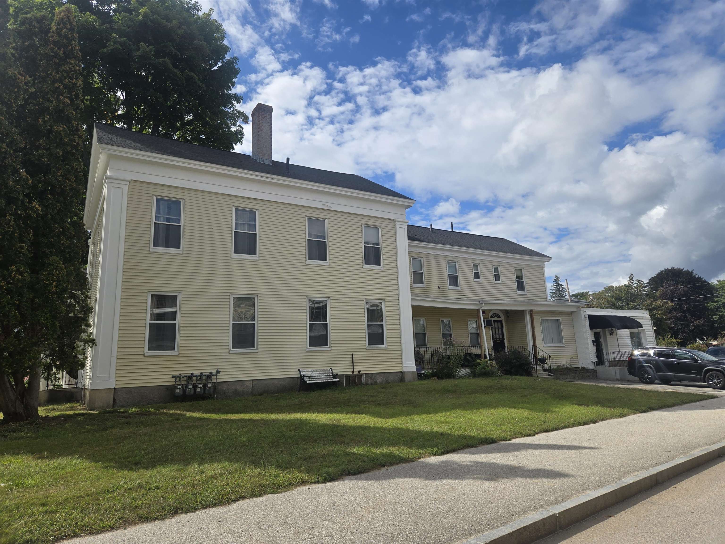 main property photo 2