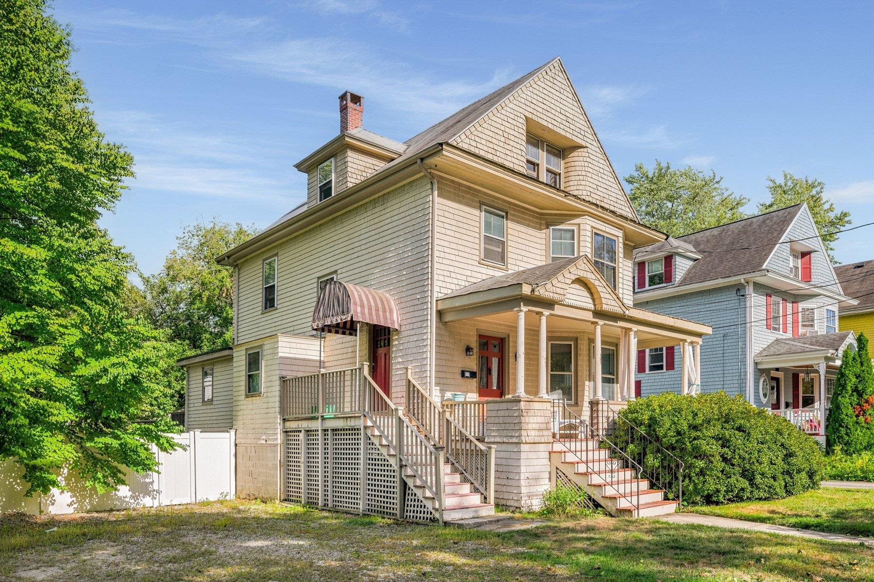 main property photo 12