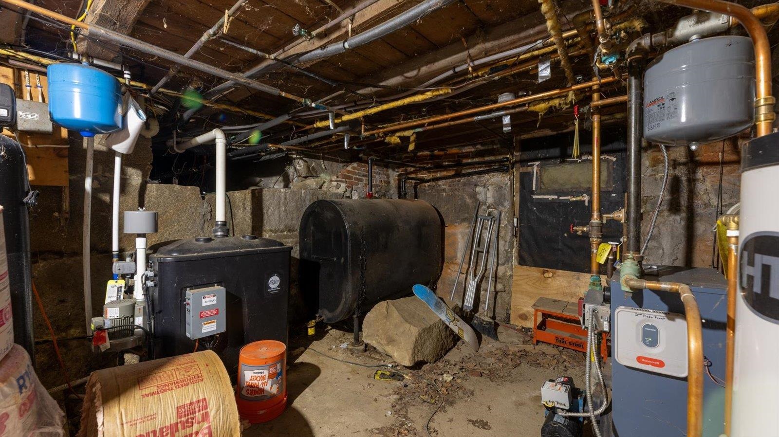 main property photo 44