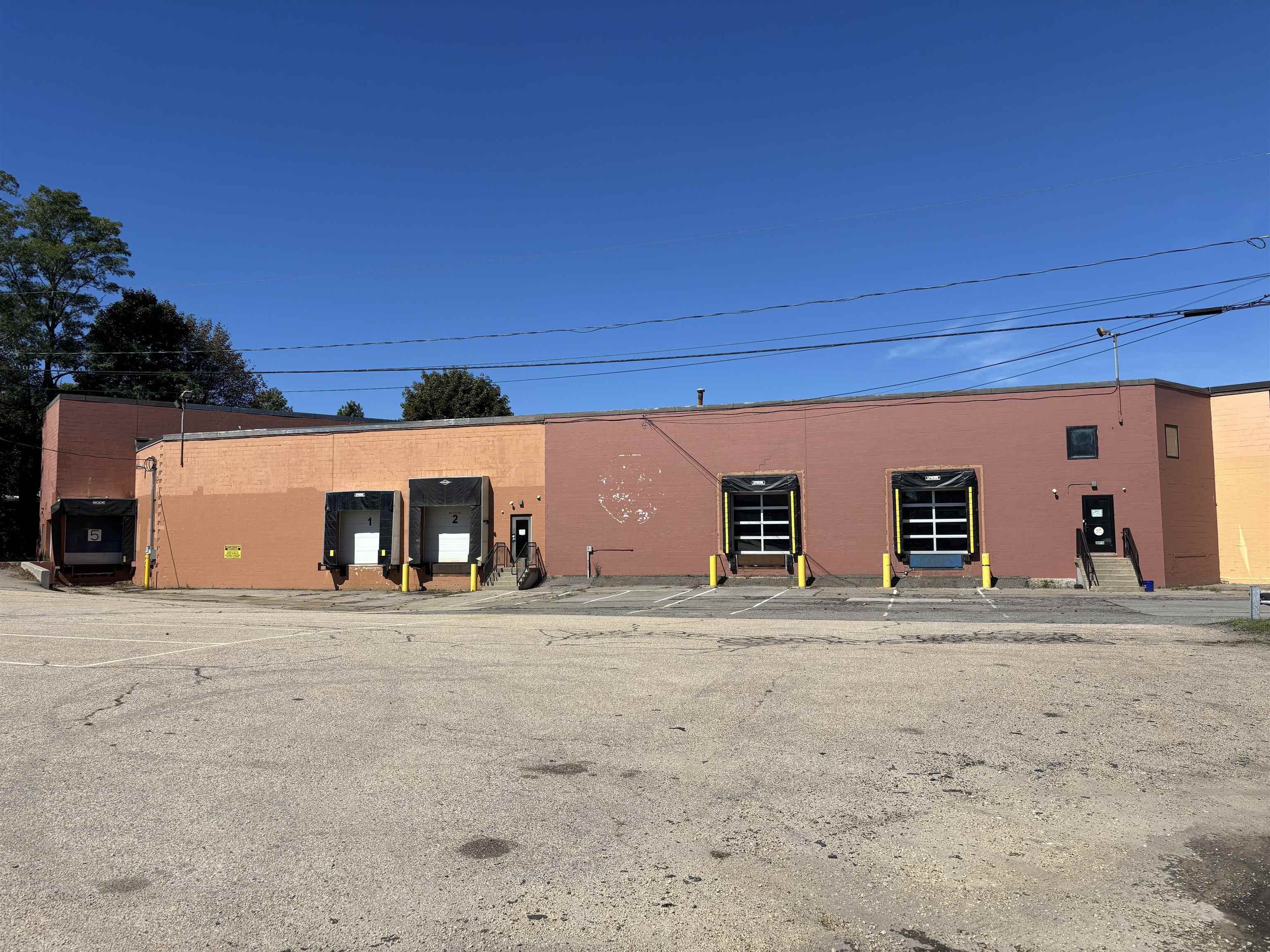 main property photo 0