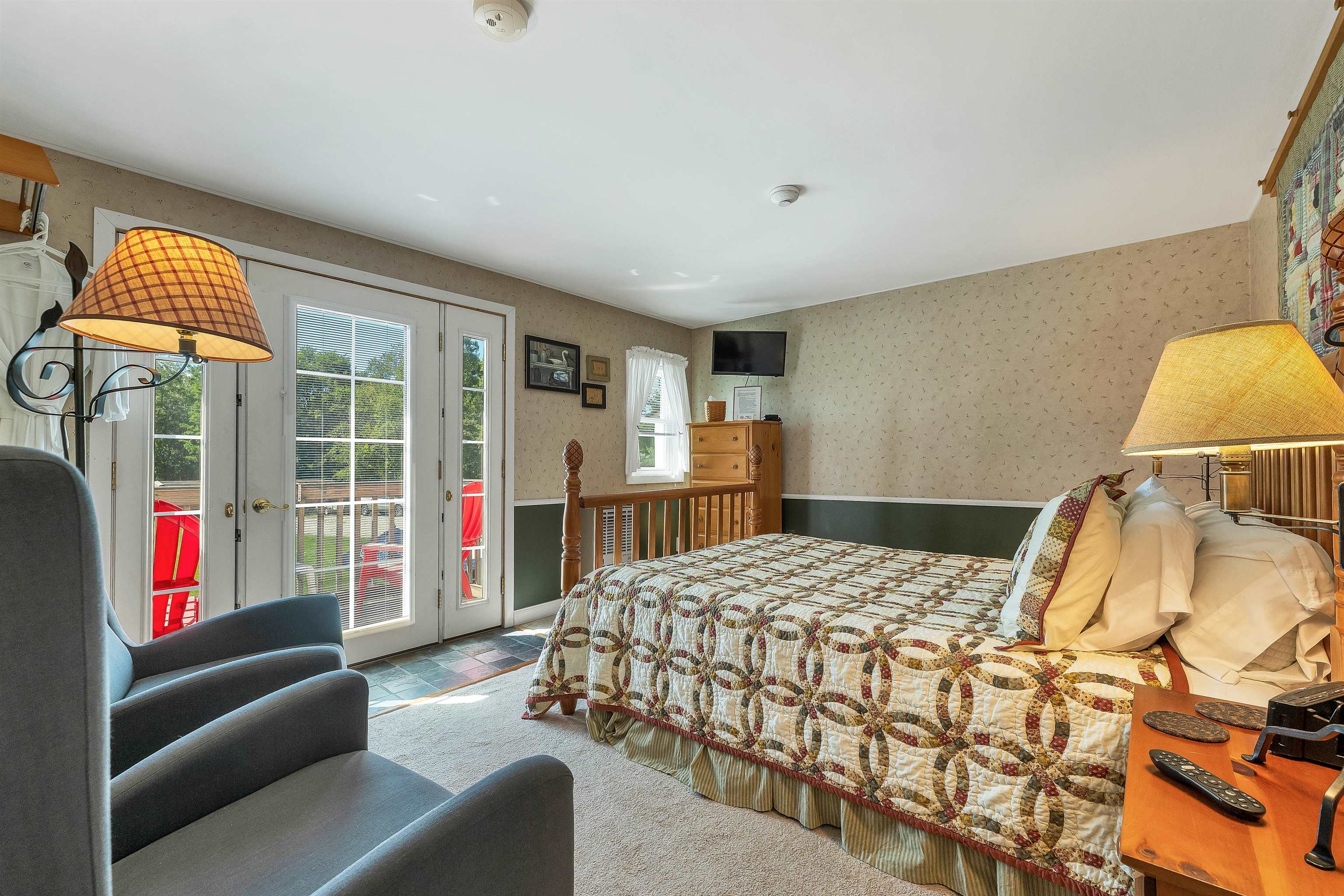 main property photo 41