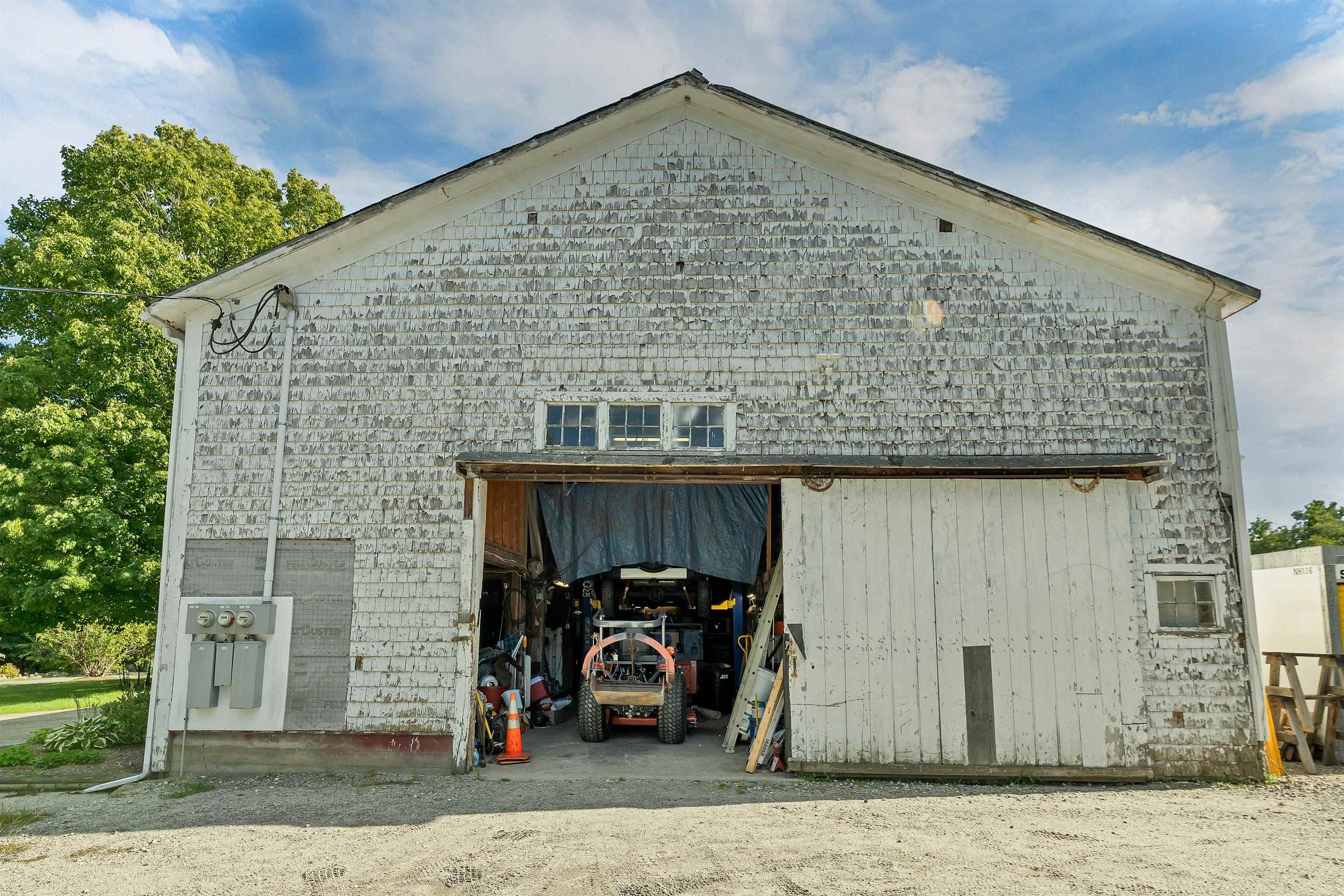 main property photo 59