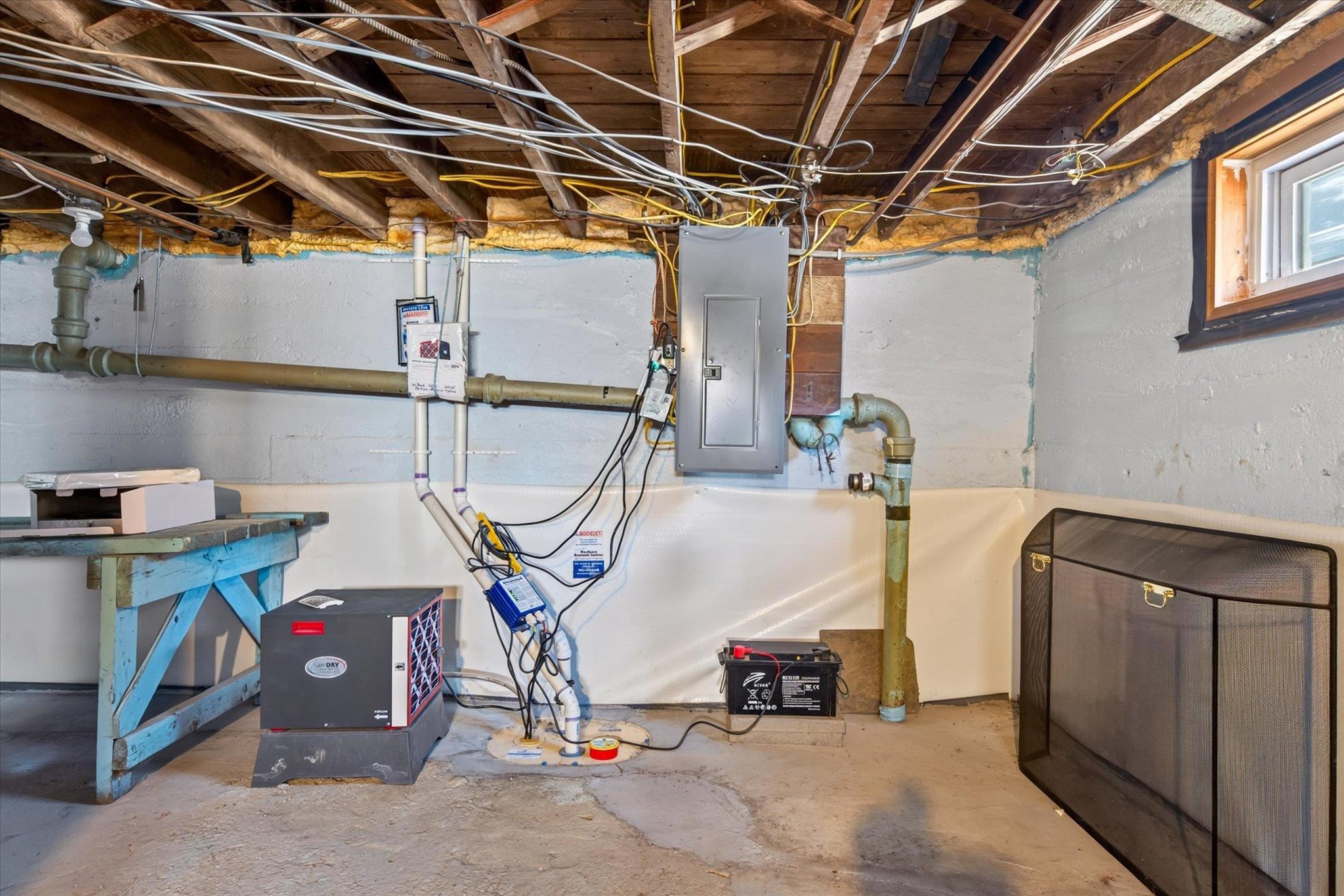 main property photo 32