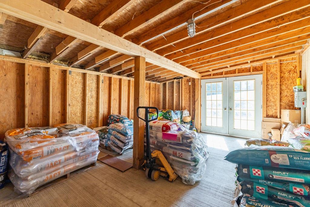 main property photo 37