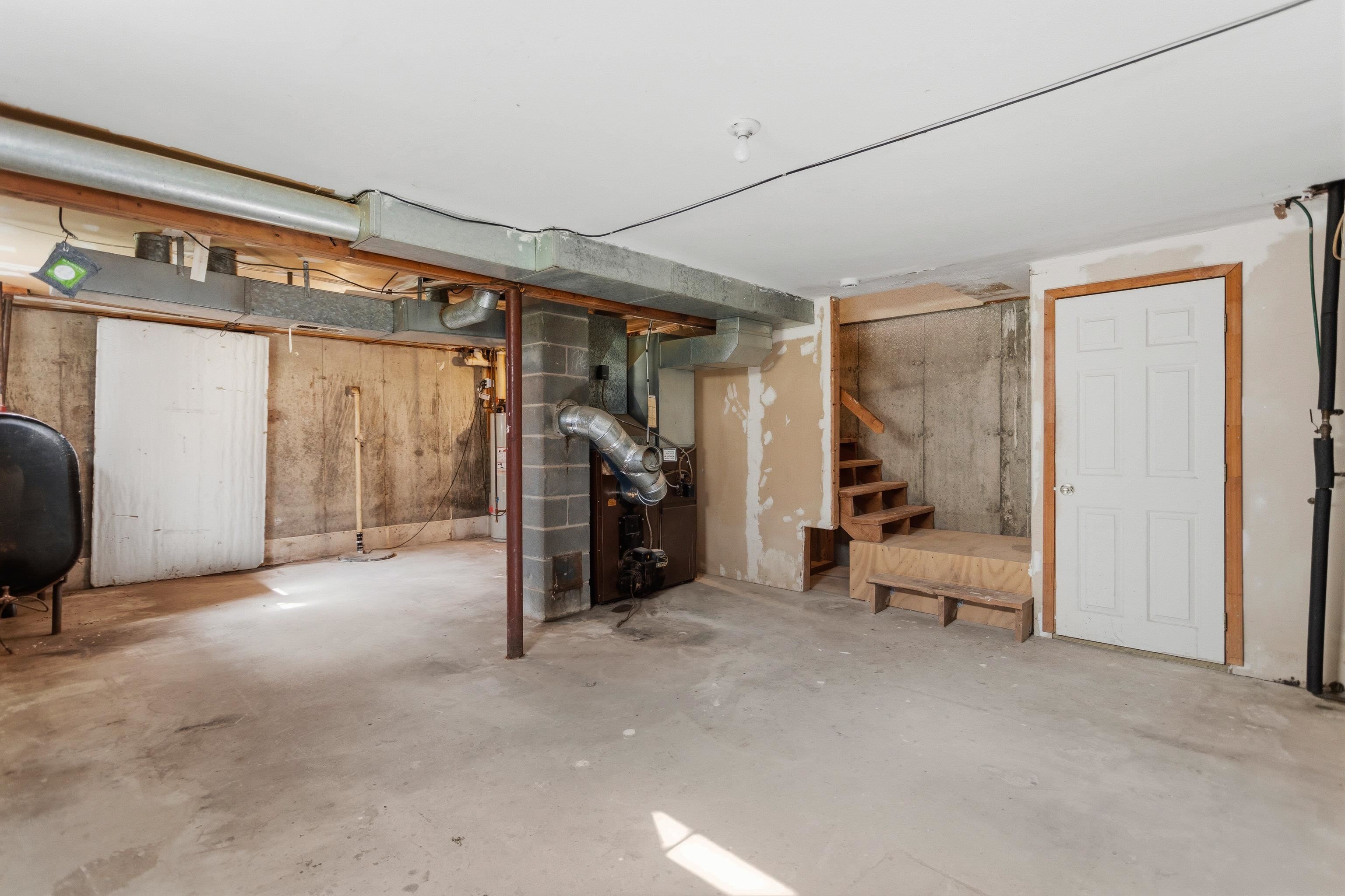 main property photo 58