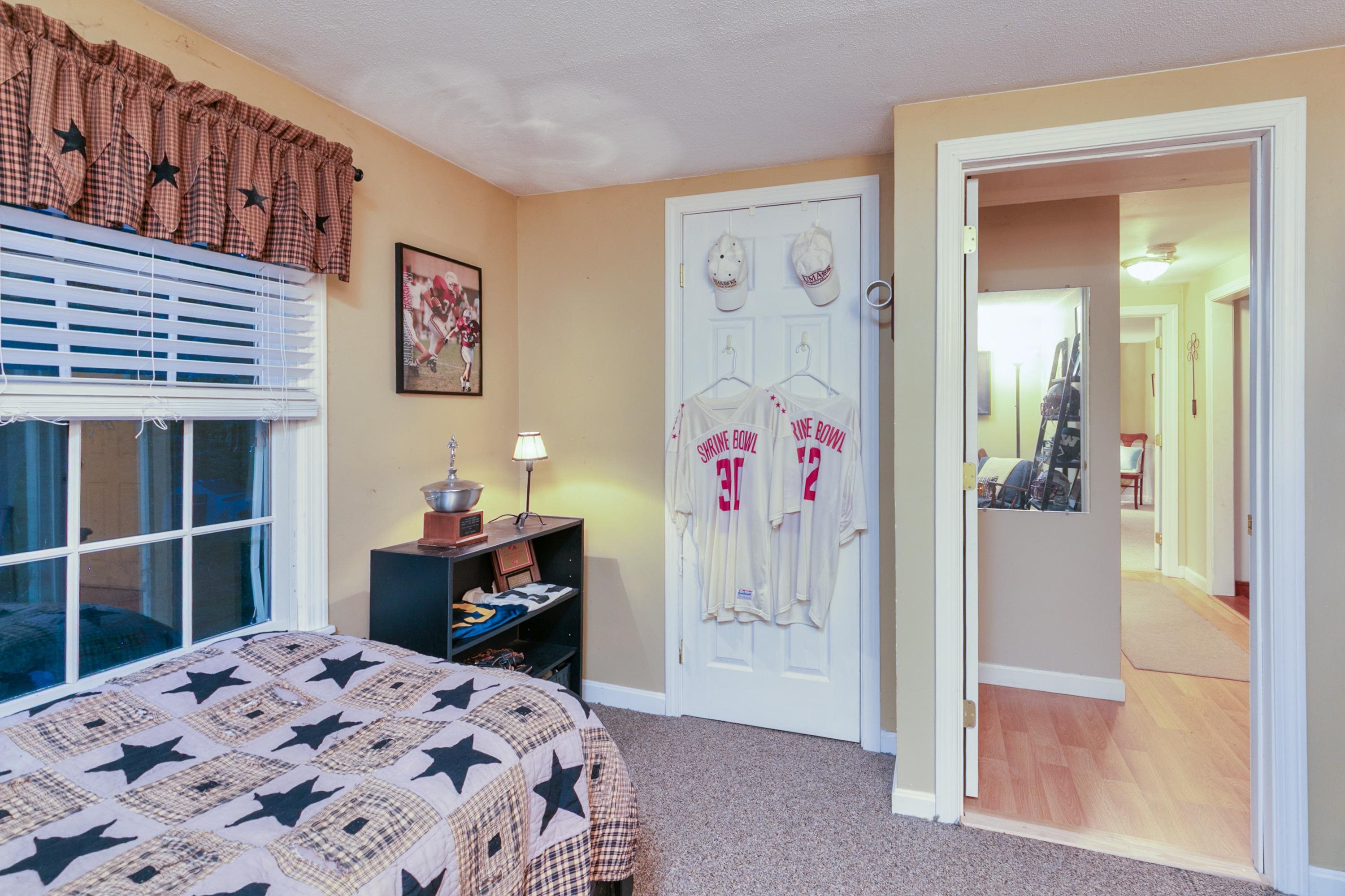 main property photo 37