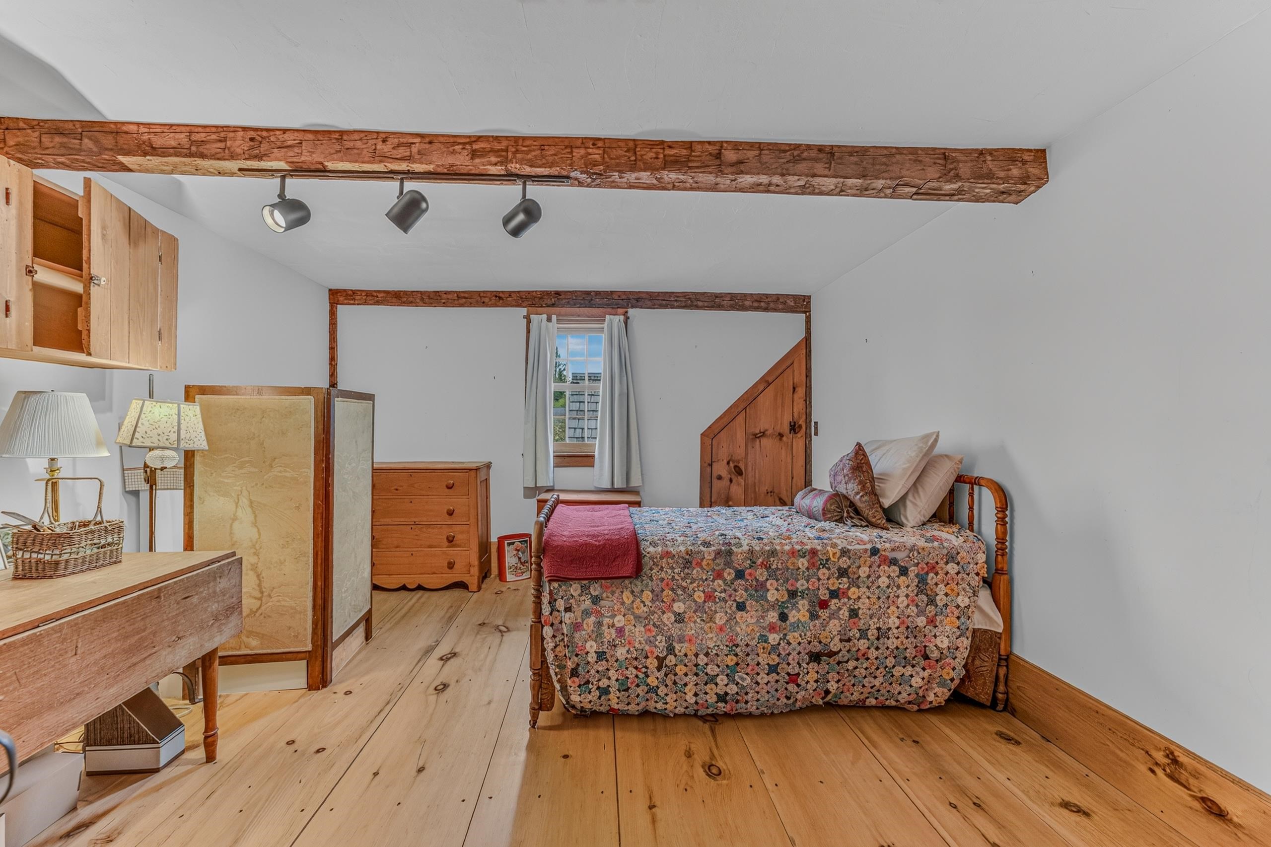 main property photo 39
