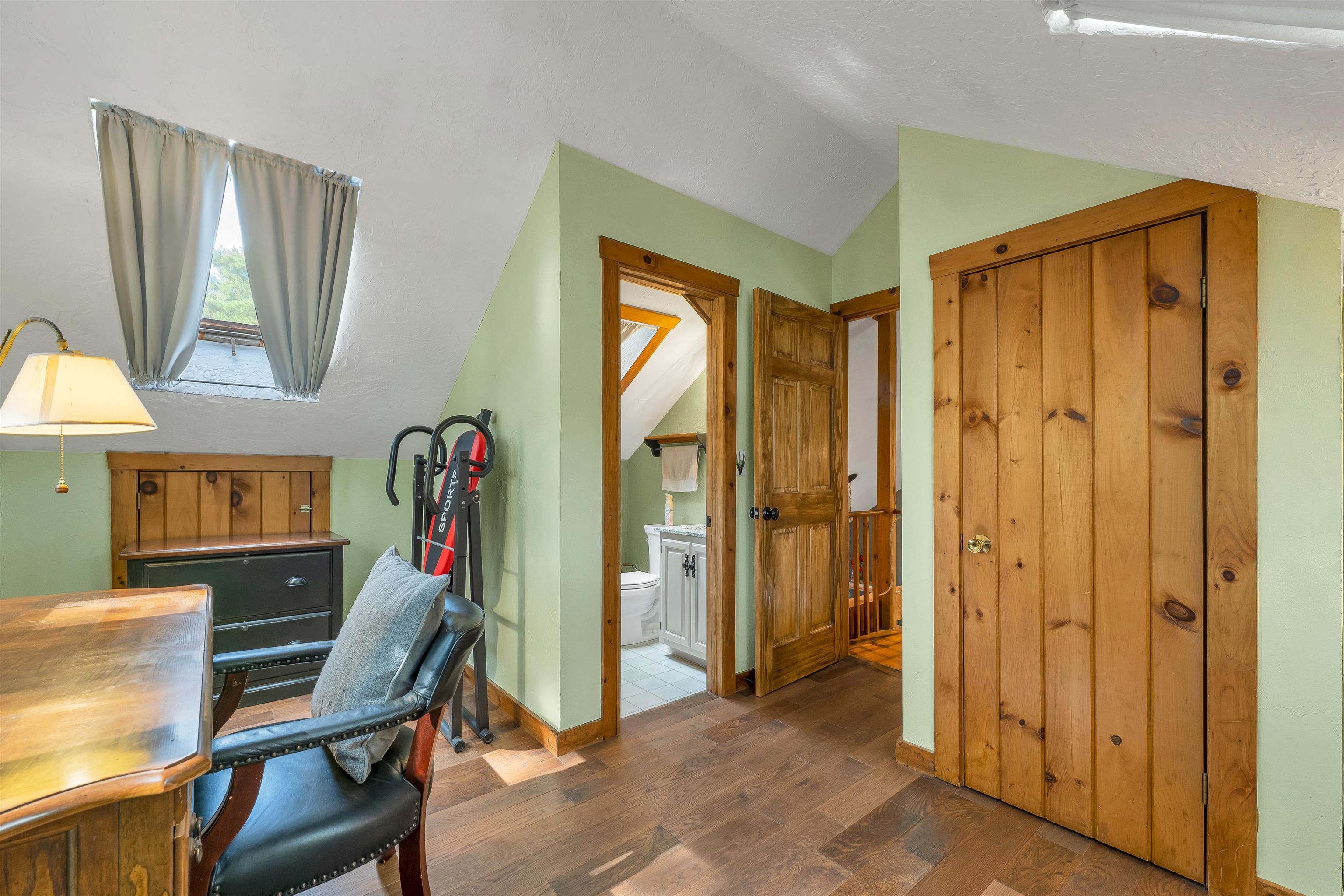 main property photo 18