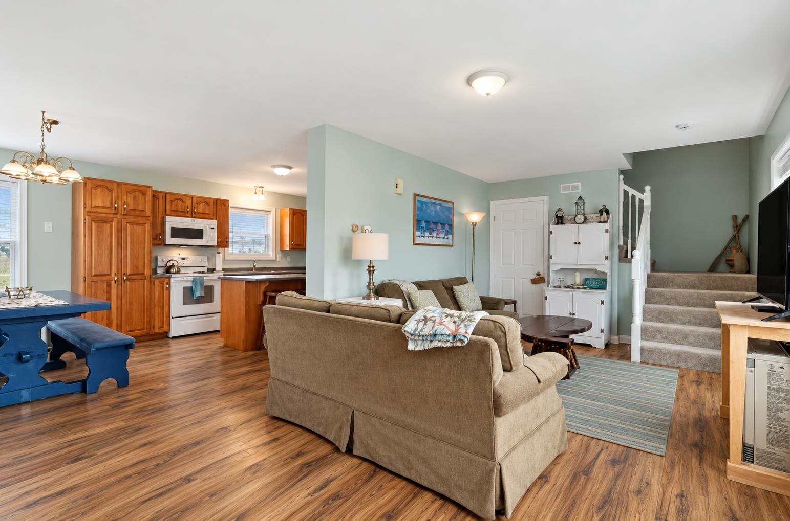 main property photo 13
