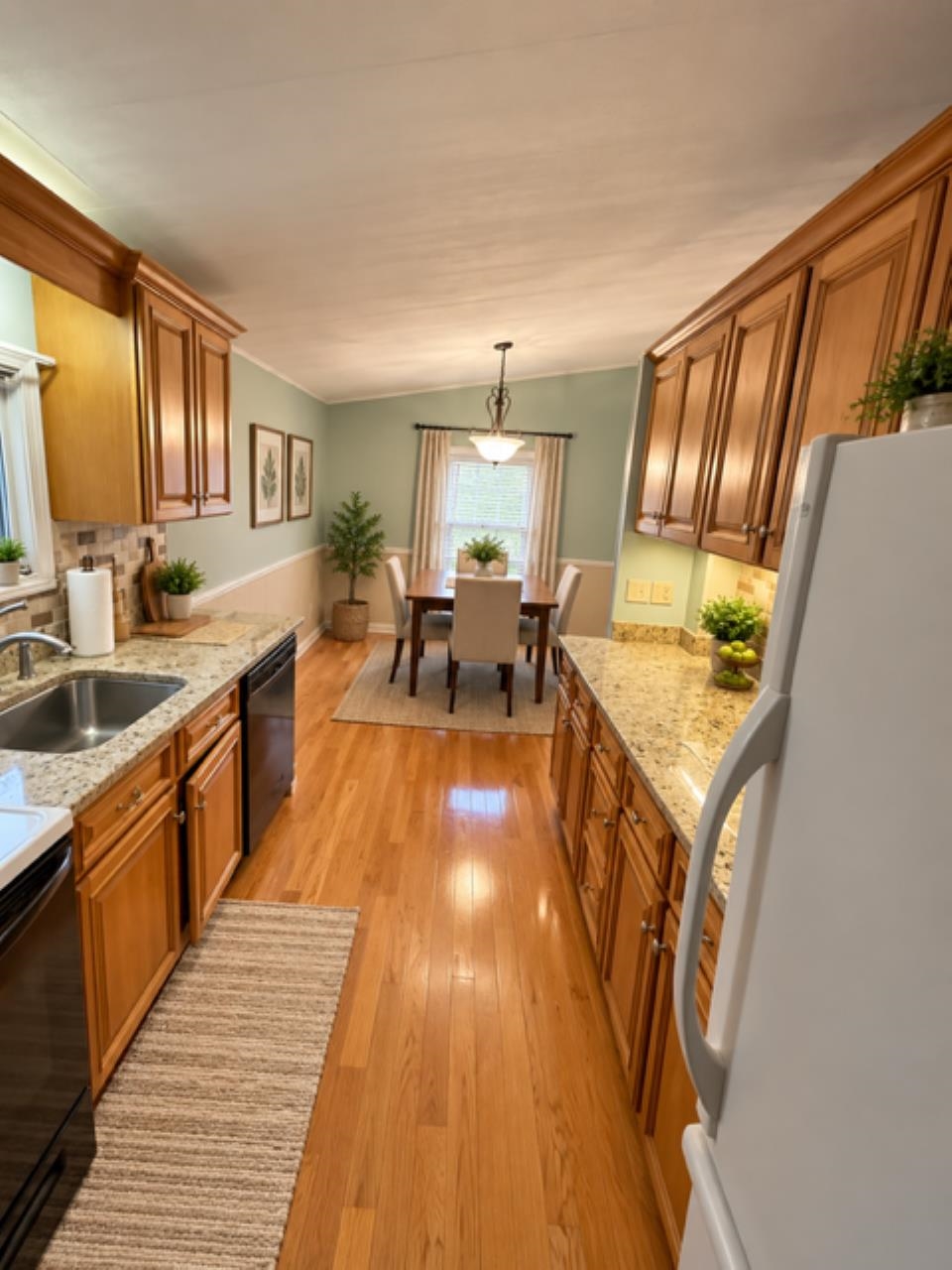 main property photo 10