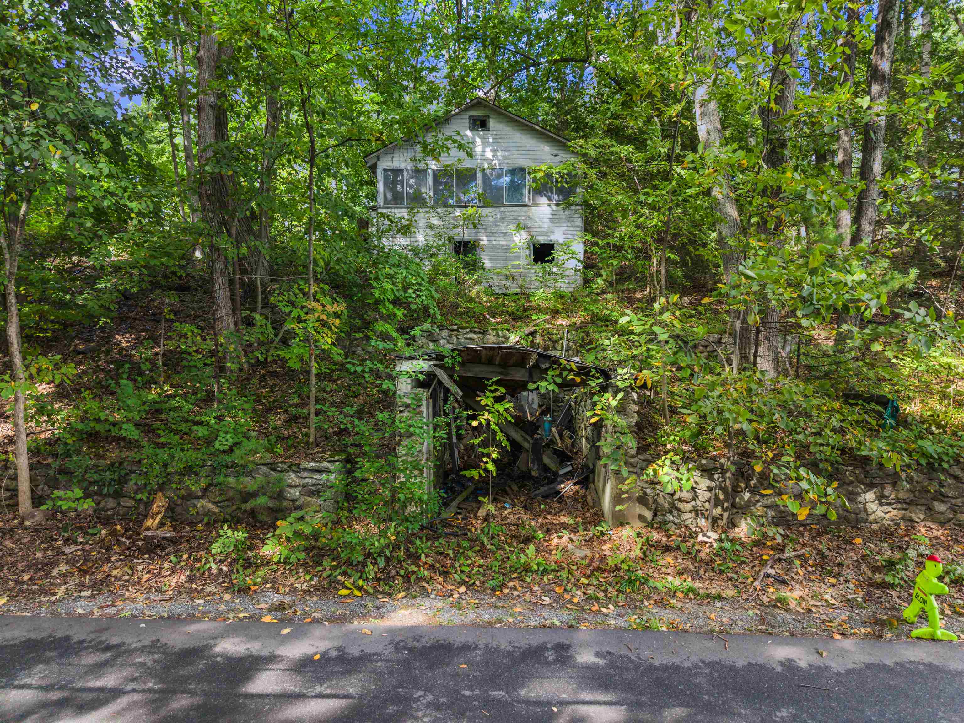 main property photo 20