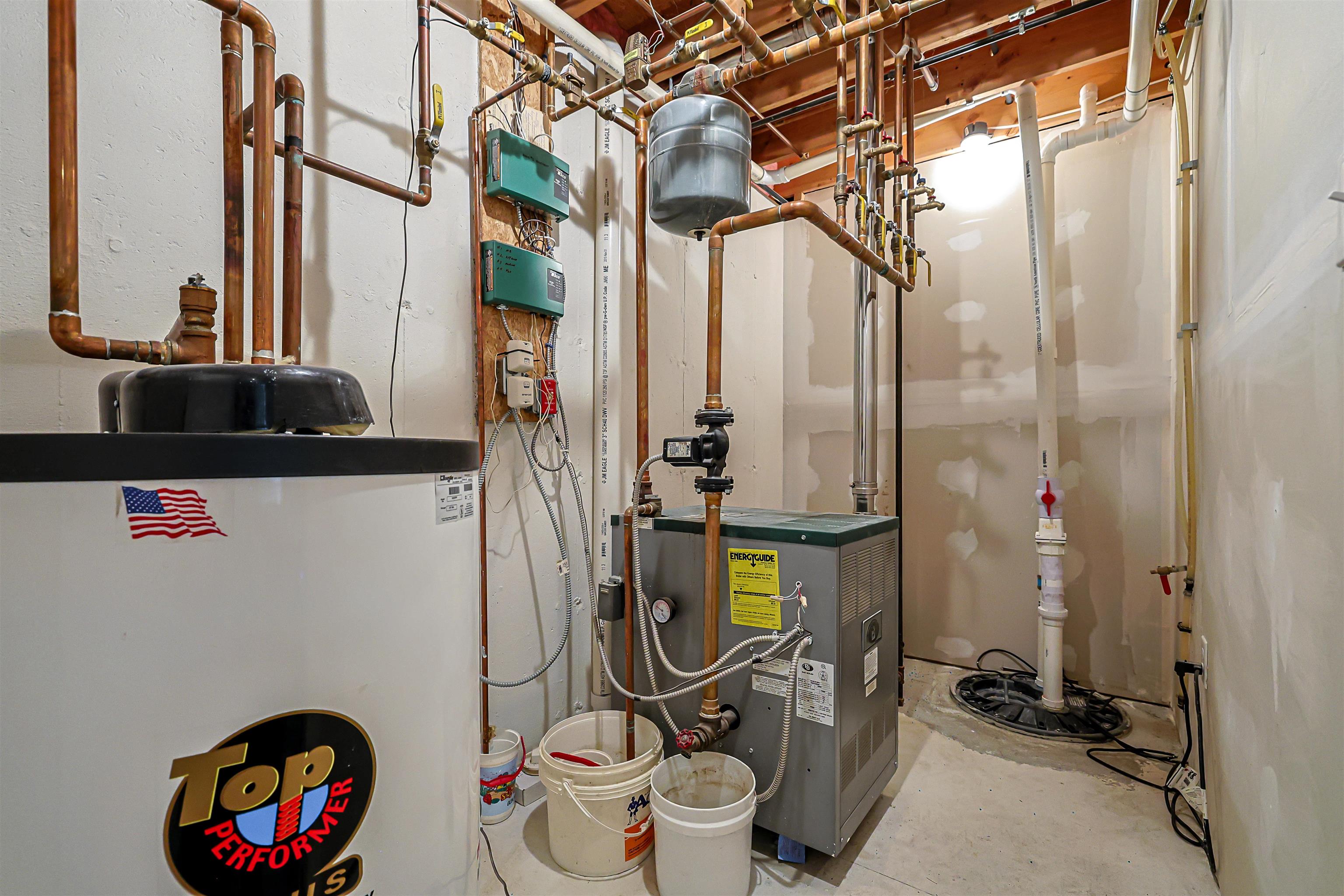 main property photo 28