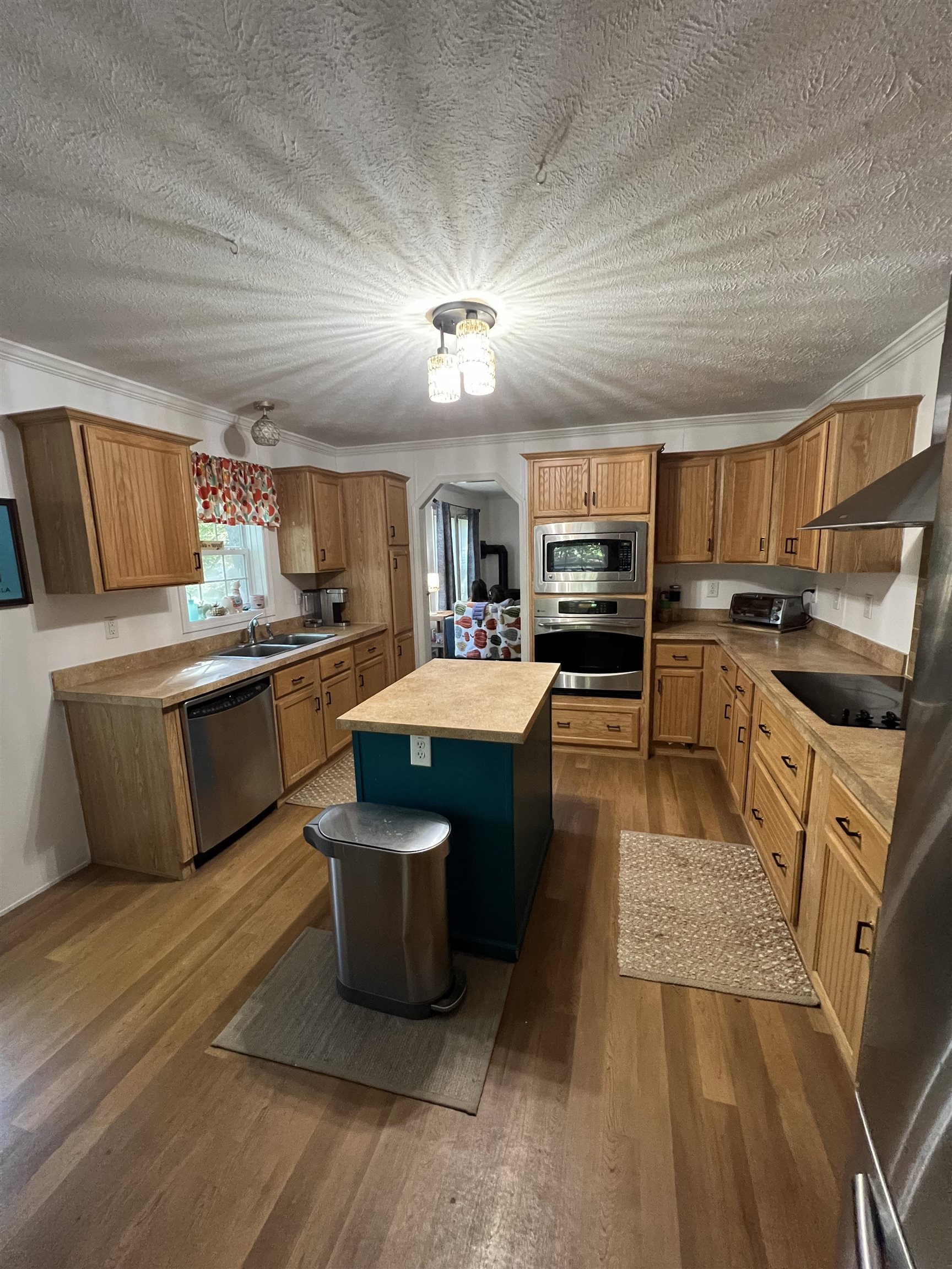 main property photo 27