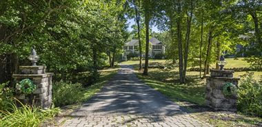 image of property with 4 Bed | 4 Bath | 3,726 Sqft