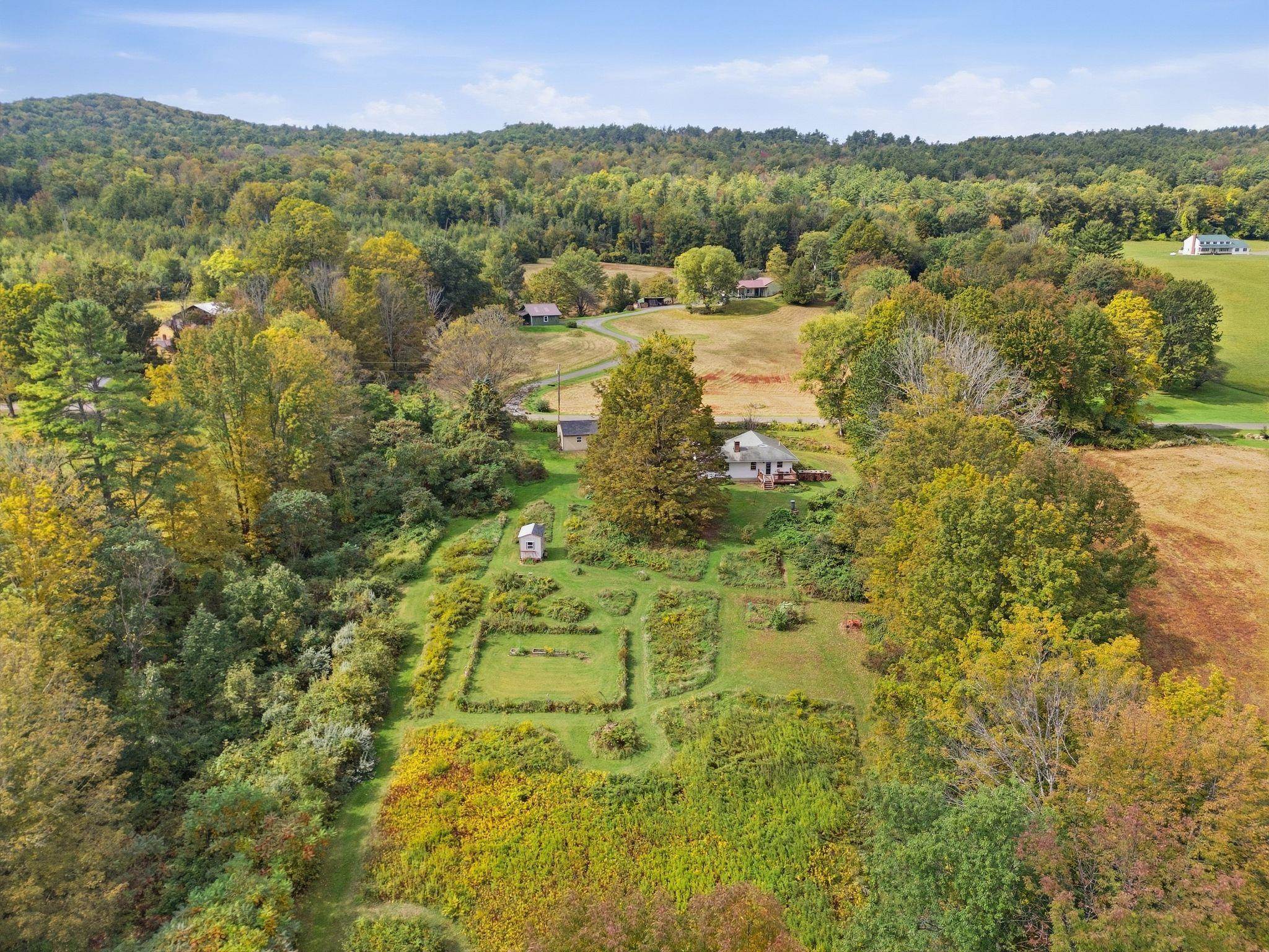 main property photo 5