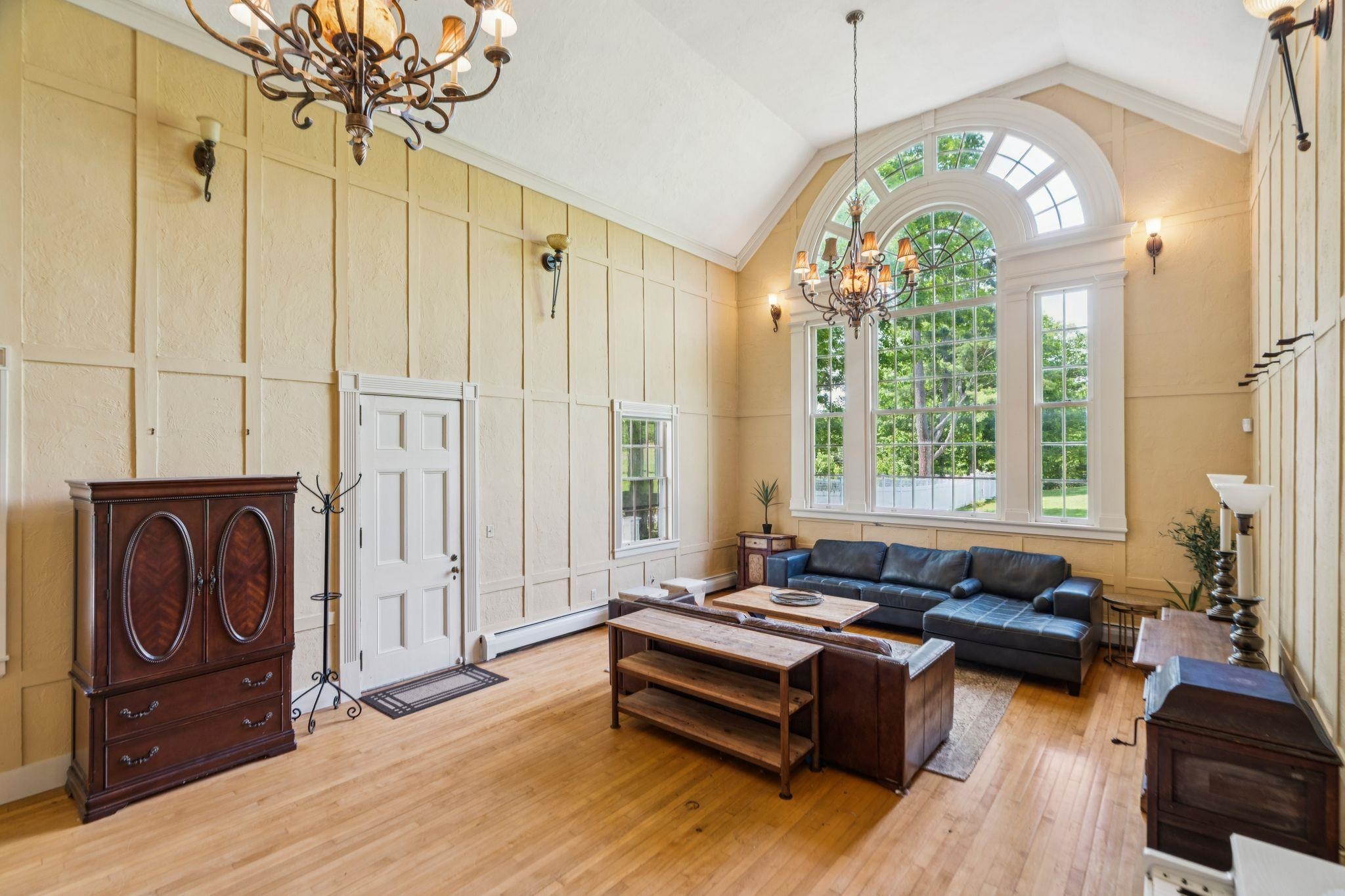 main property photo 19