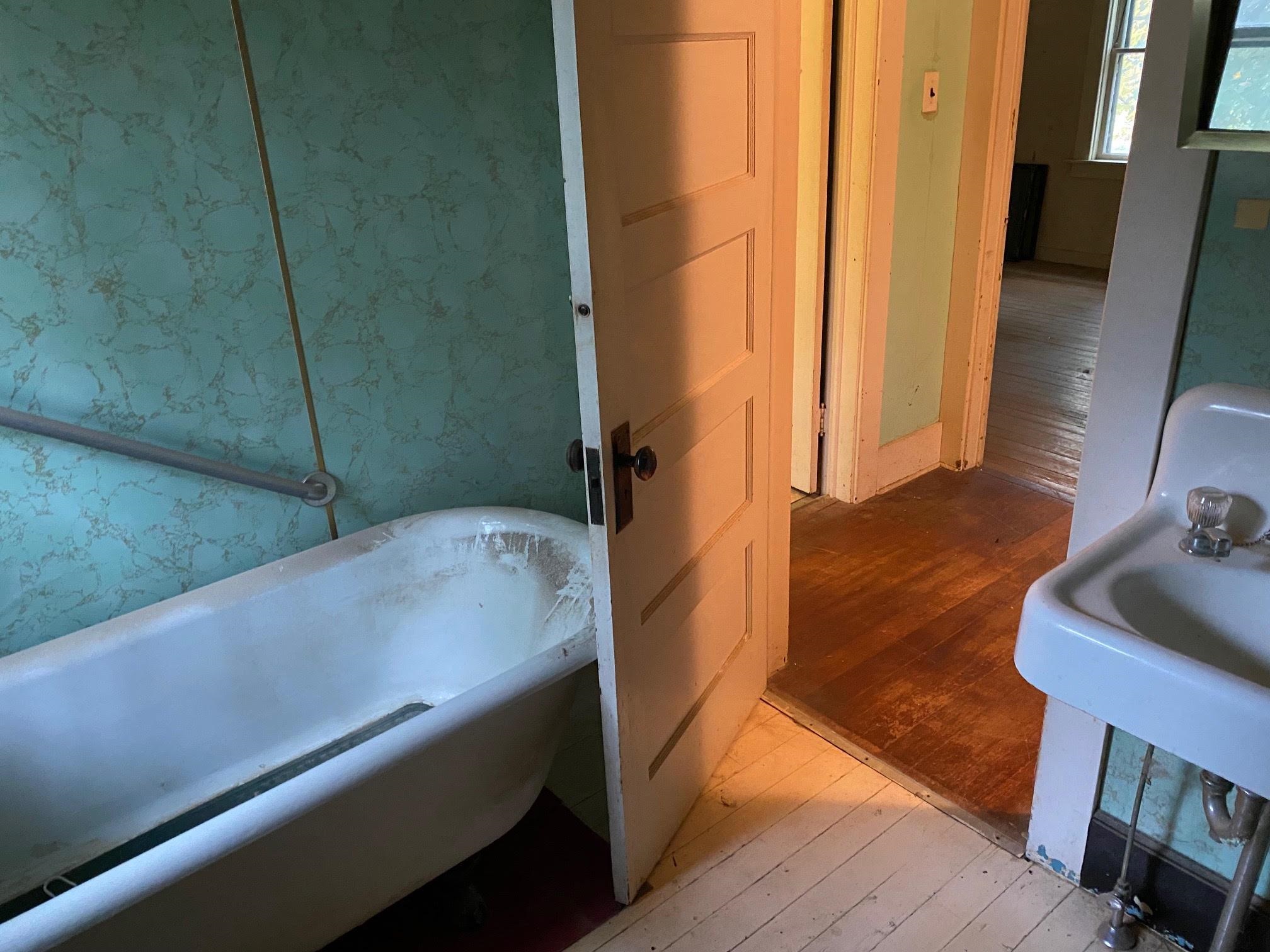 main property photo 13