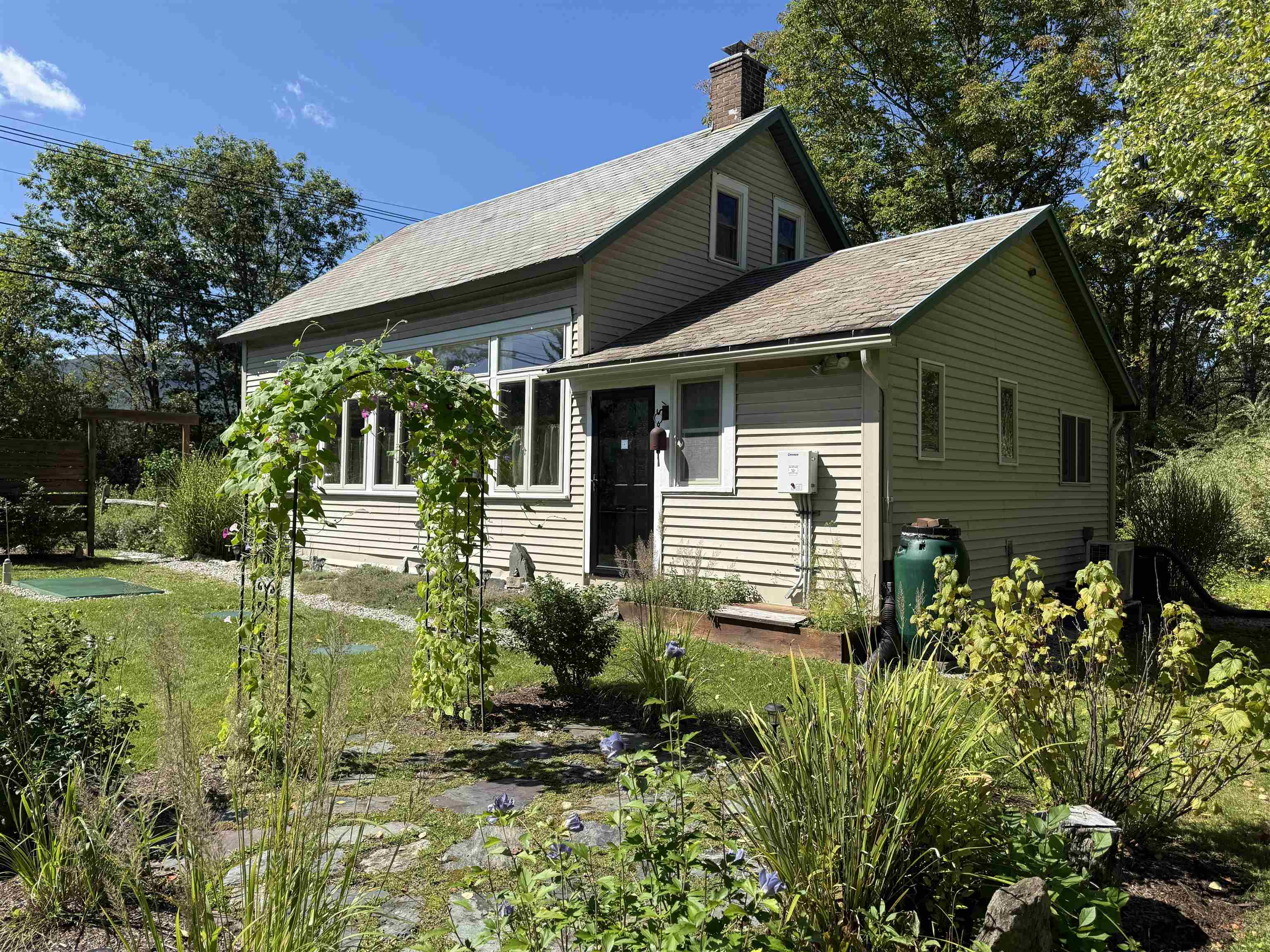 main property photo 8