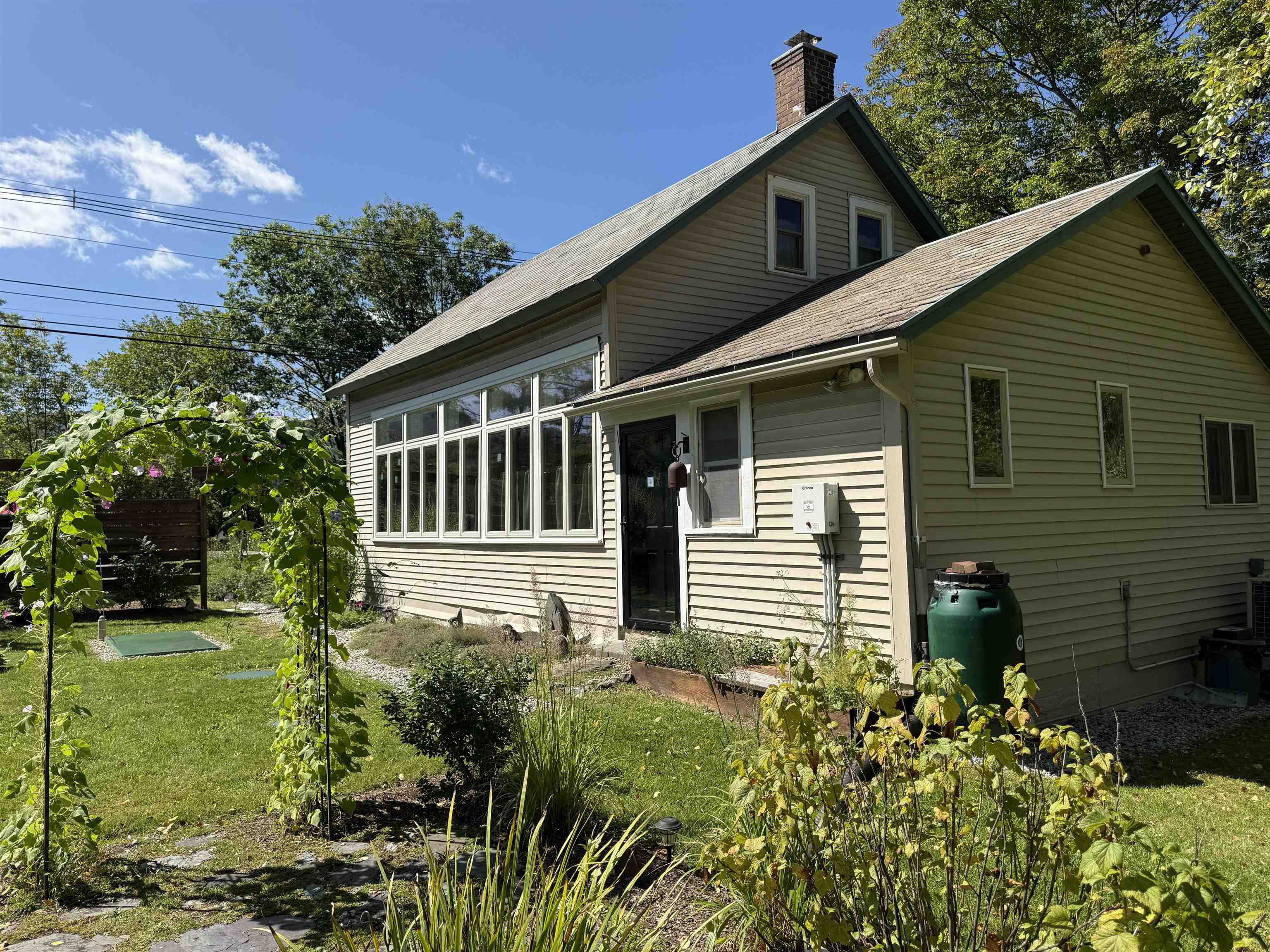 main property photo 9
