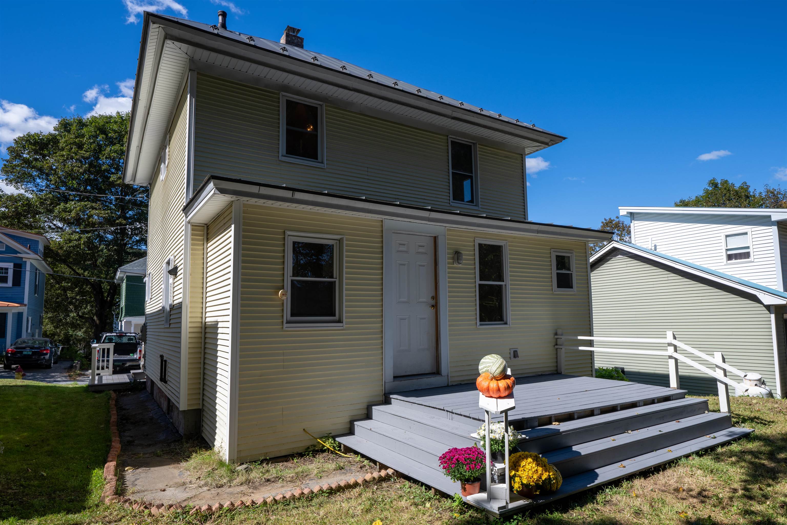main property photo 8