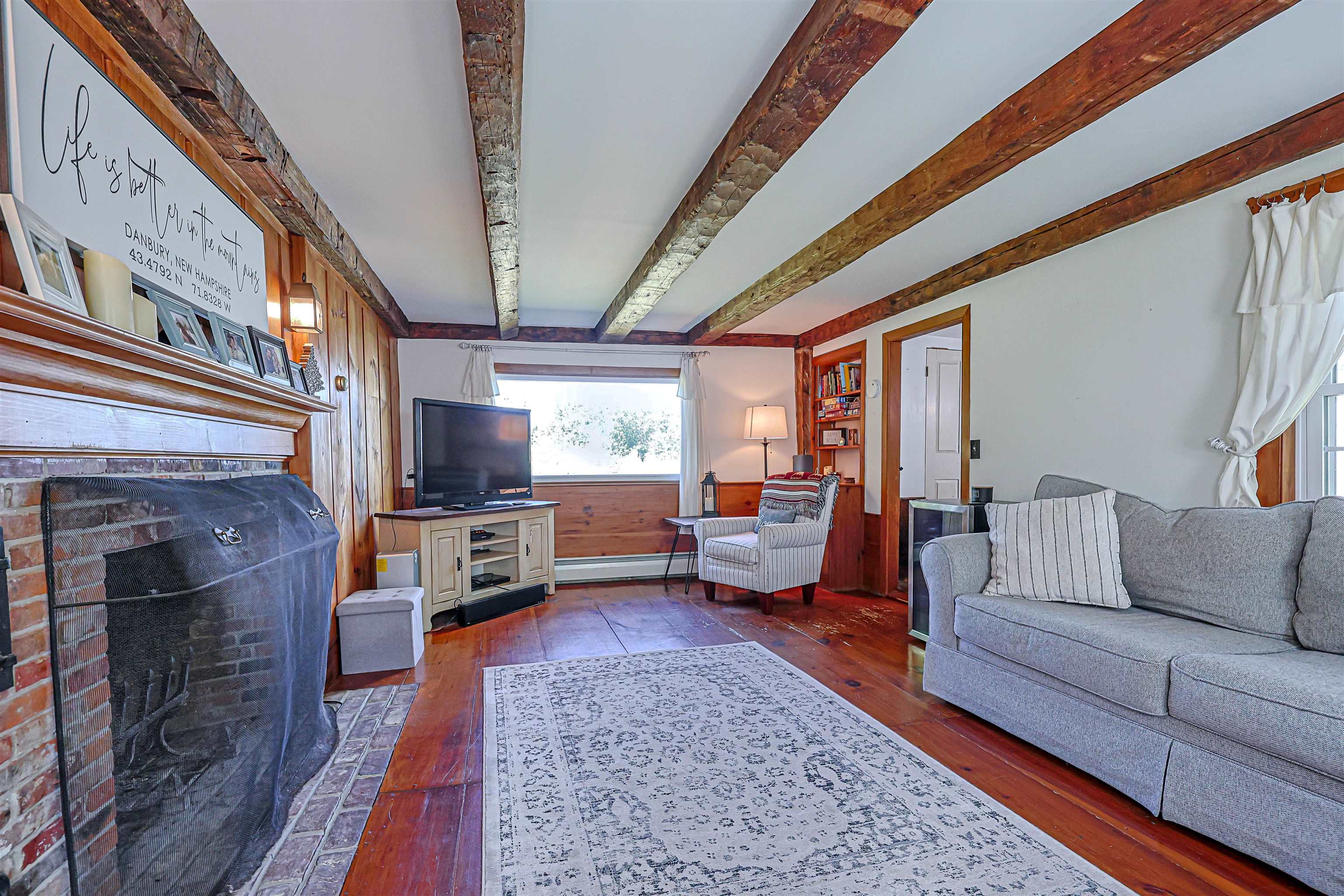 main property photo 23