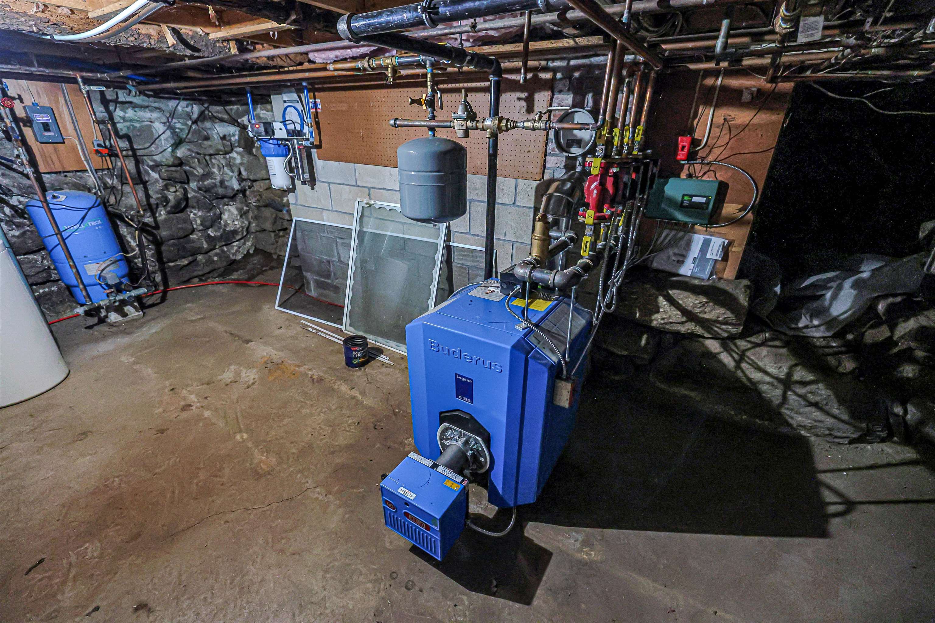 main property photo 35