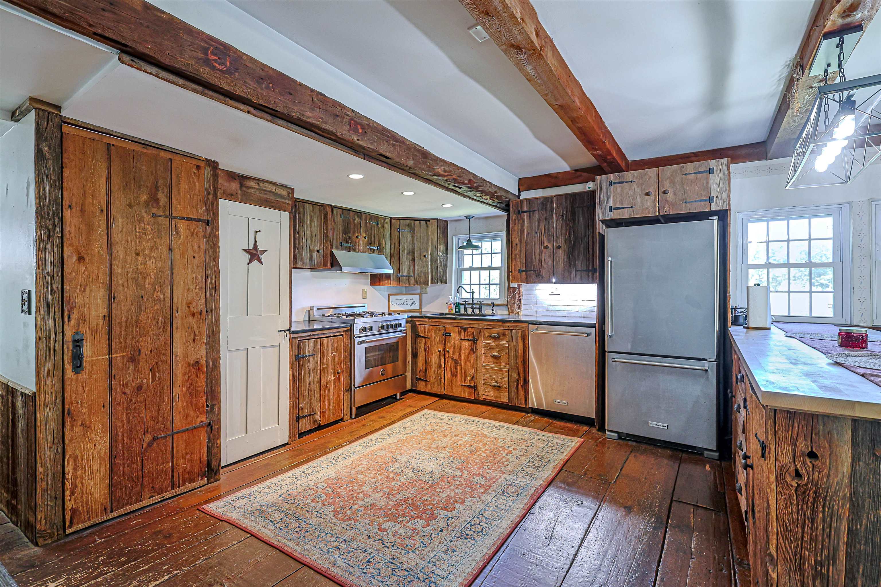 main property photo 4
