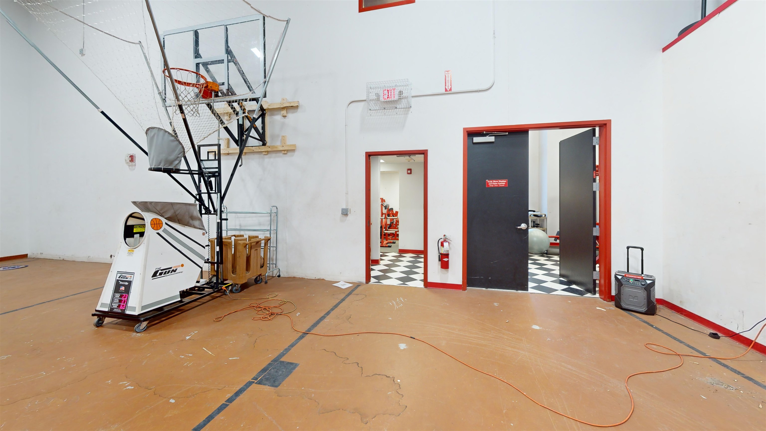 main property photo 12