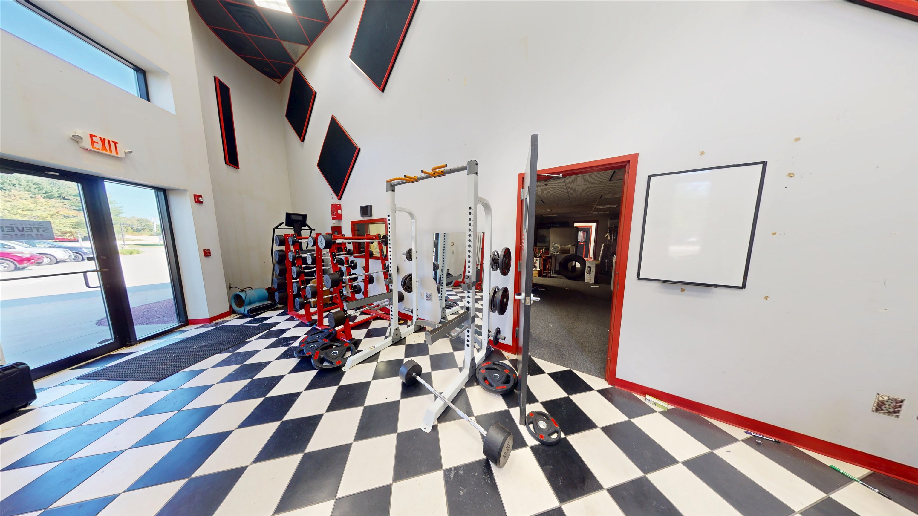 main property photo 9