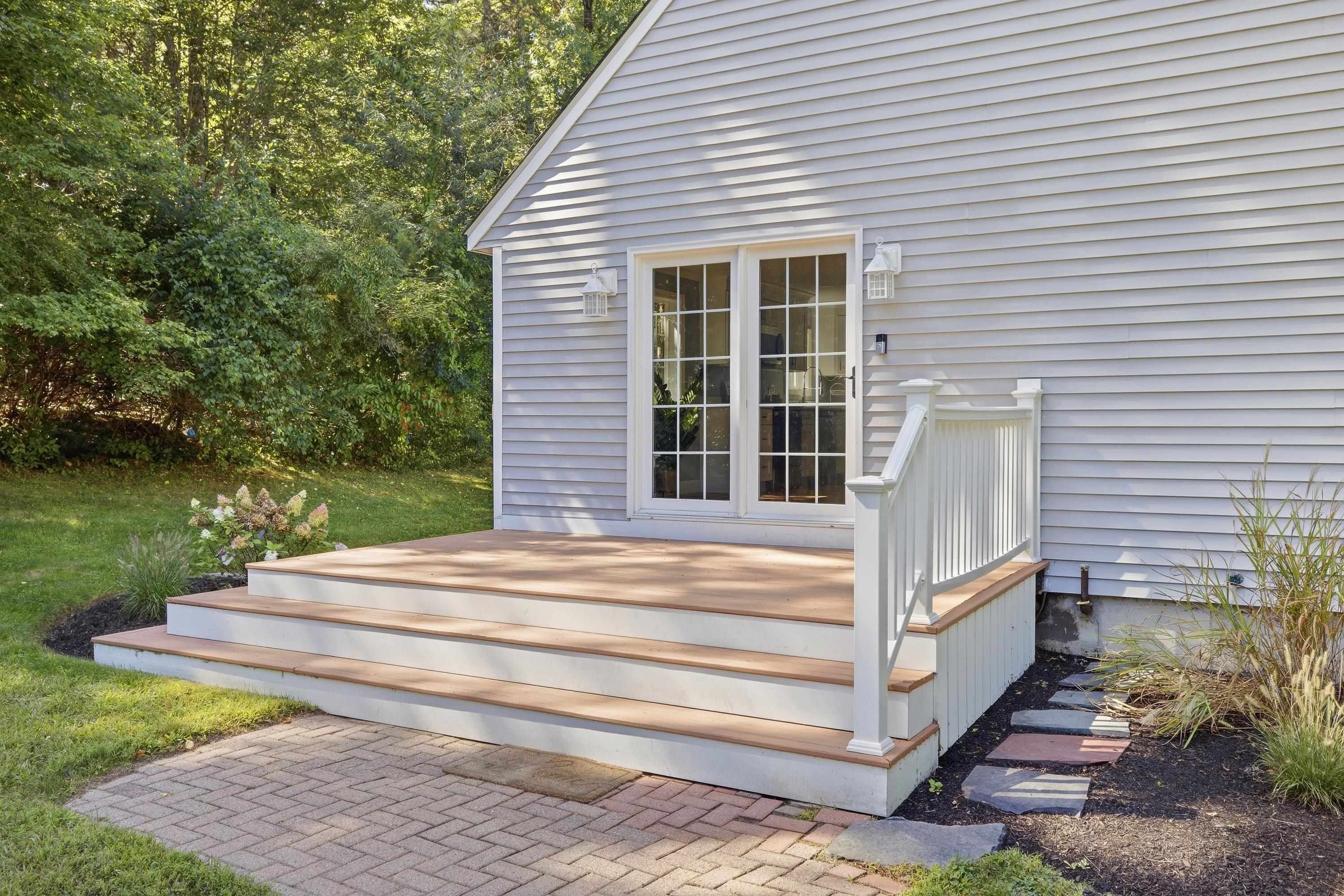 main property photo 45