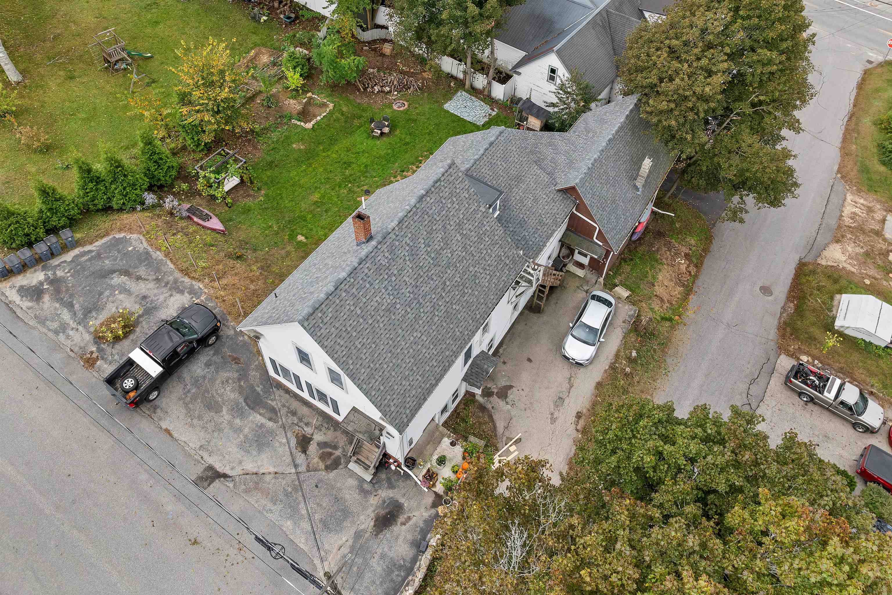 main property photo 16