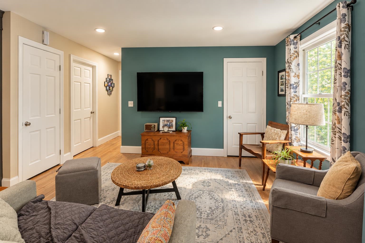 main property photo 14