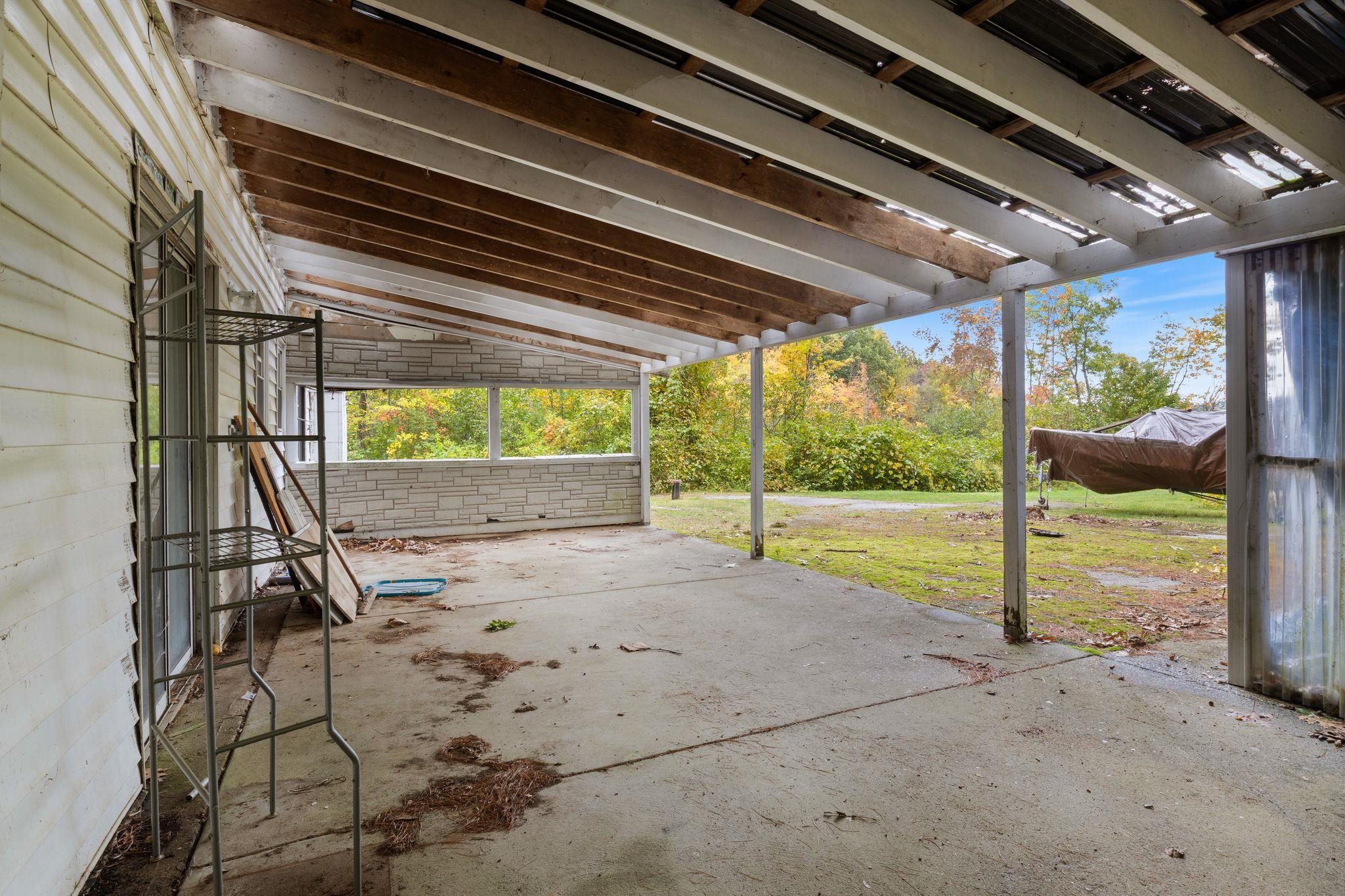 main property photo 40