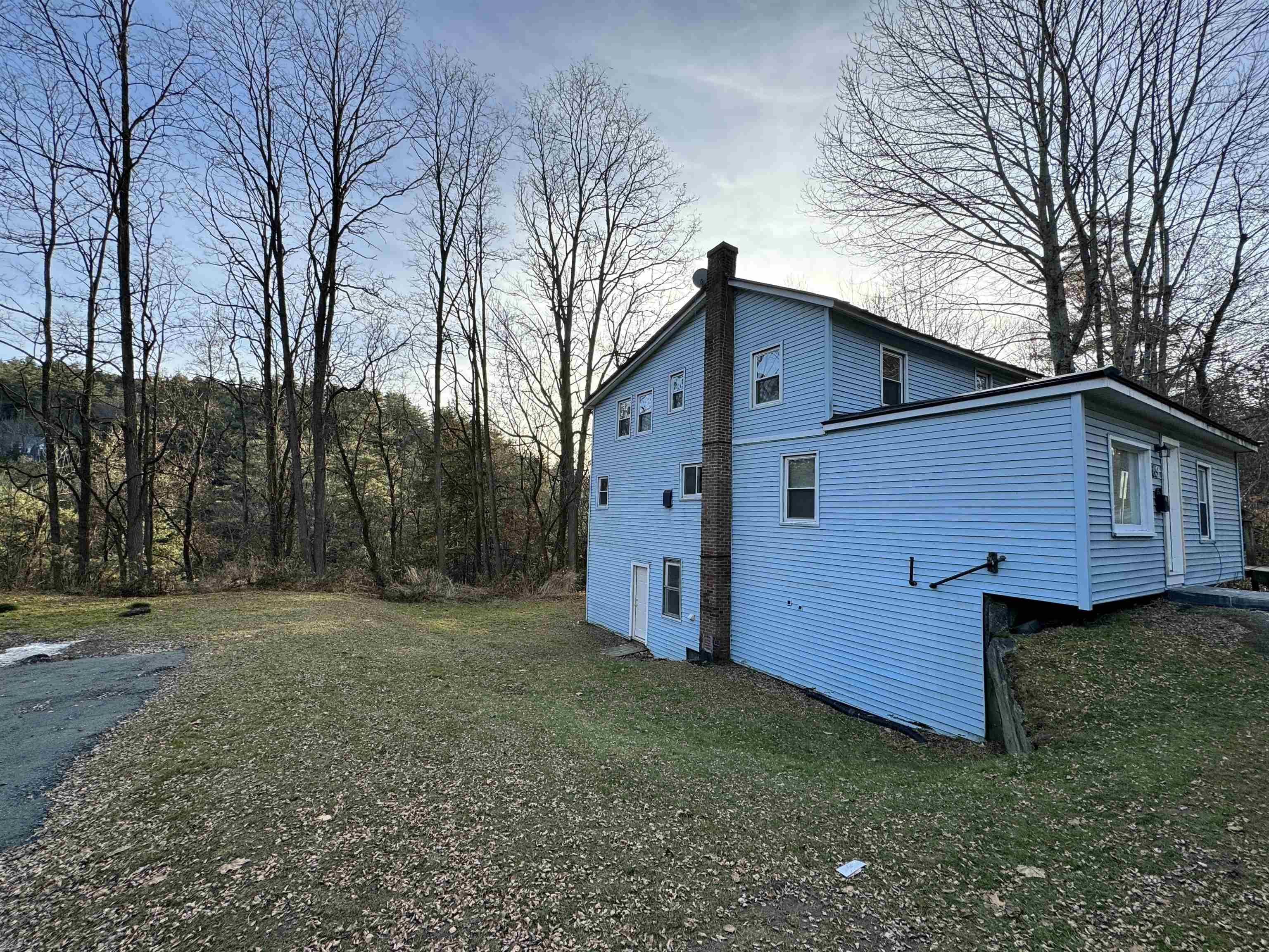 main property photo 33
